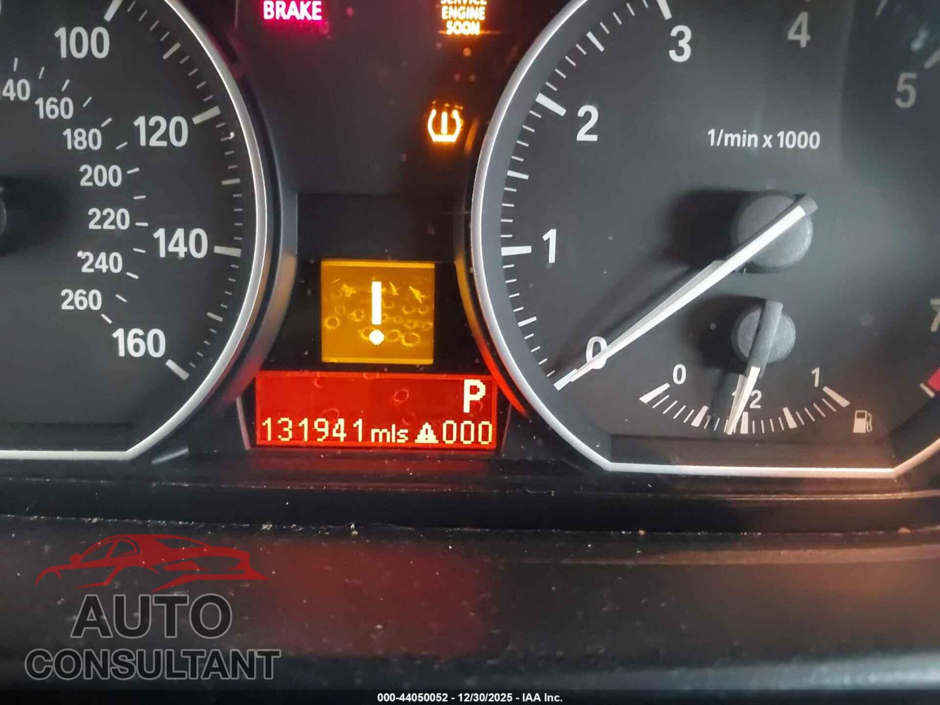 BMW 128I 2013 - WBAUL7C50DVU09856