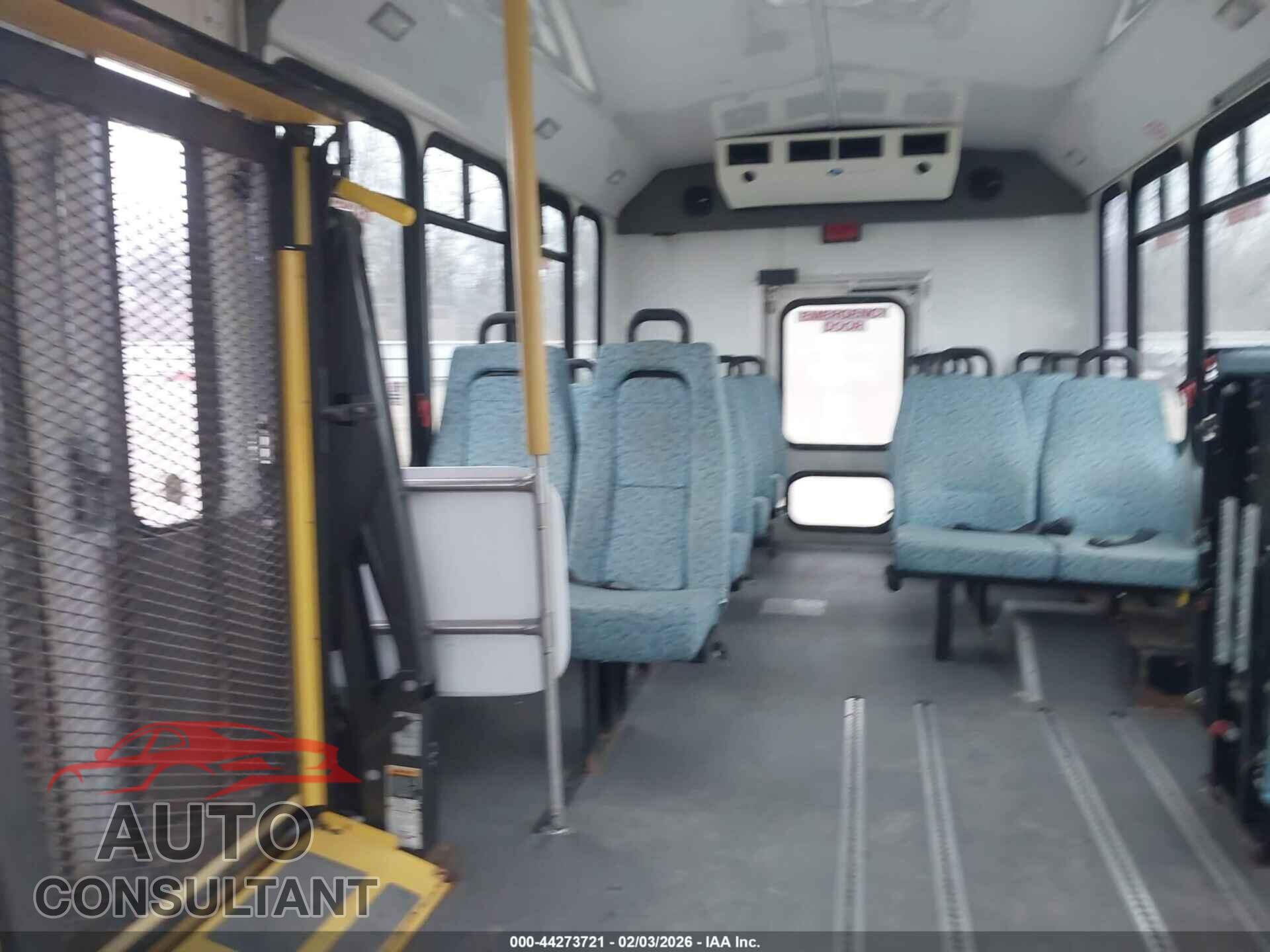 FORD E-450 CUTAWAY 2013 - 1FDFE4FS0DDA25132