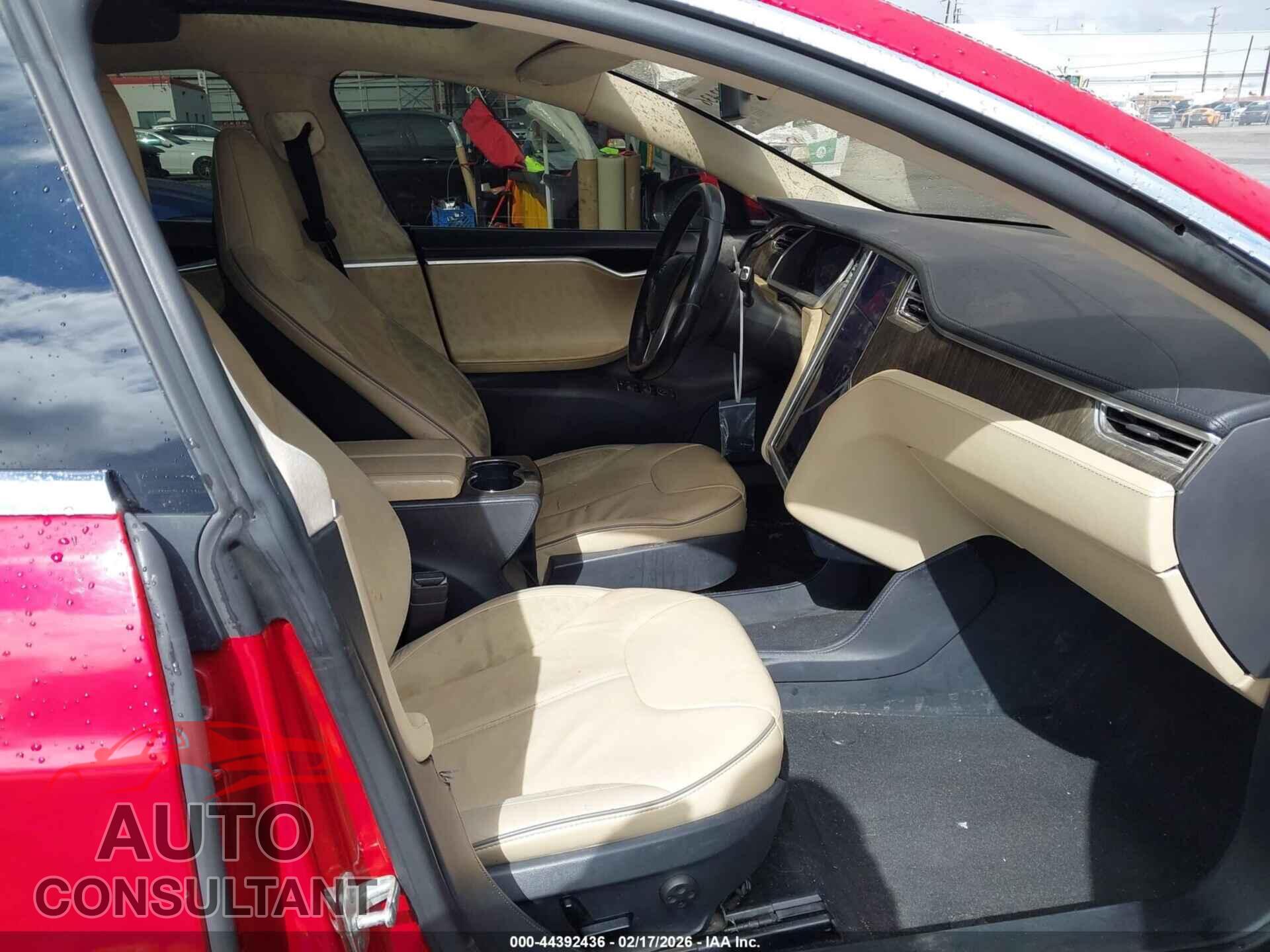 TESLA MODEL S 2013 - 5YJSA1CPXDFP09014