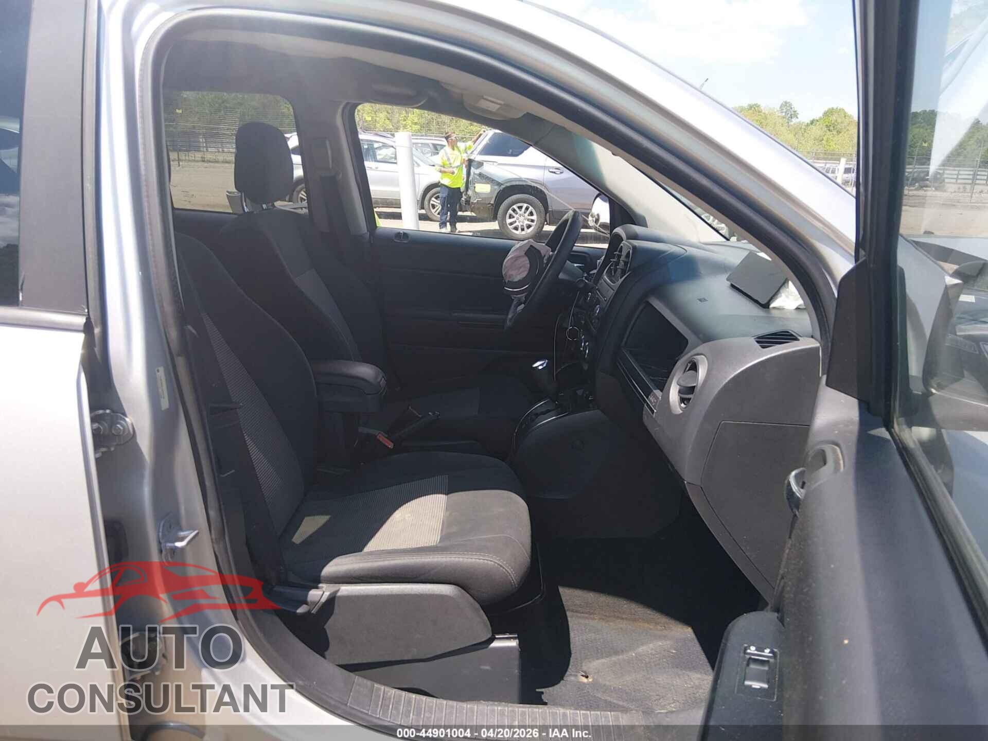 JEEP COMPASS 2012 - 1C4NJDBB1CD570160
