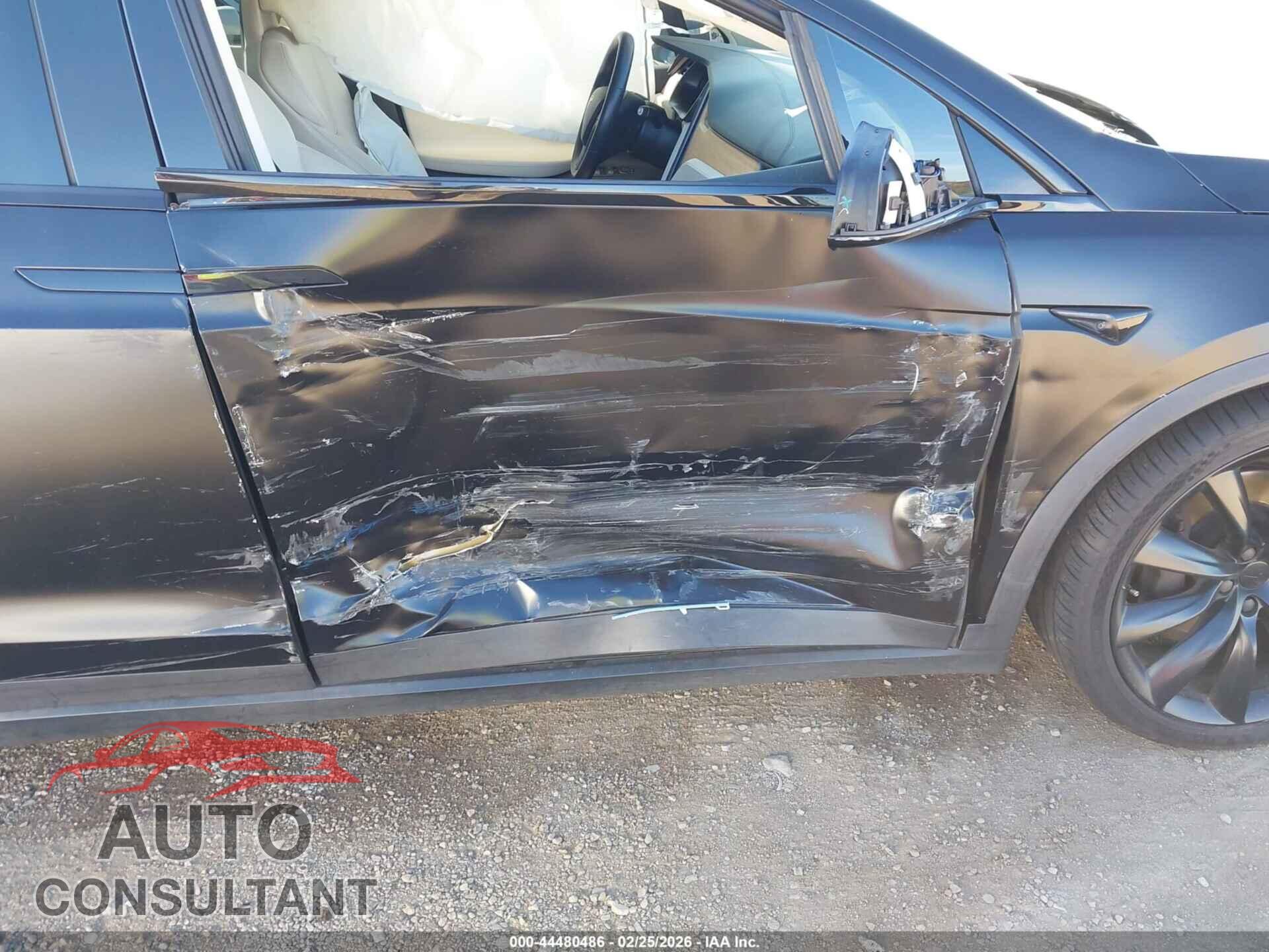 TESLA MODEL X 2019 - 5YJXCBE26KF162425