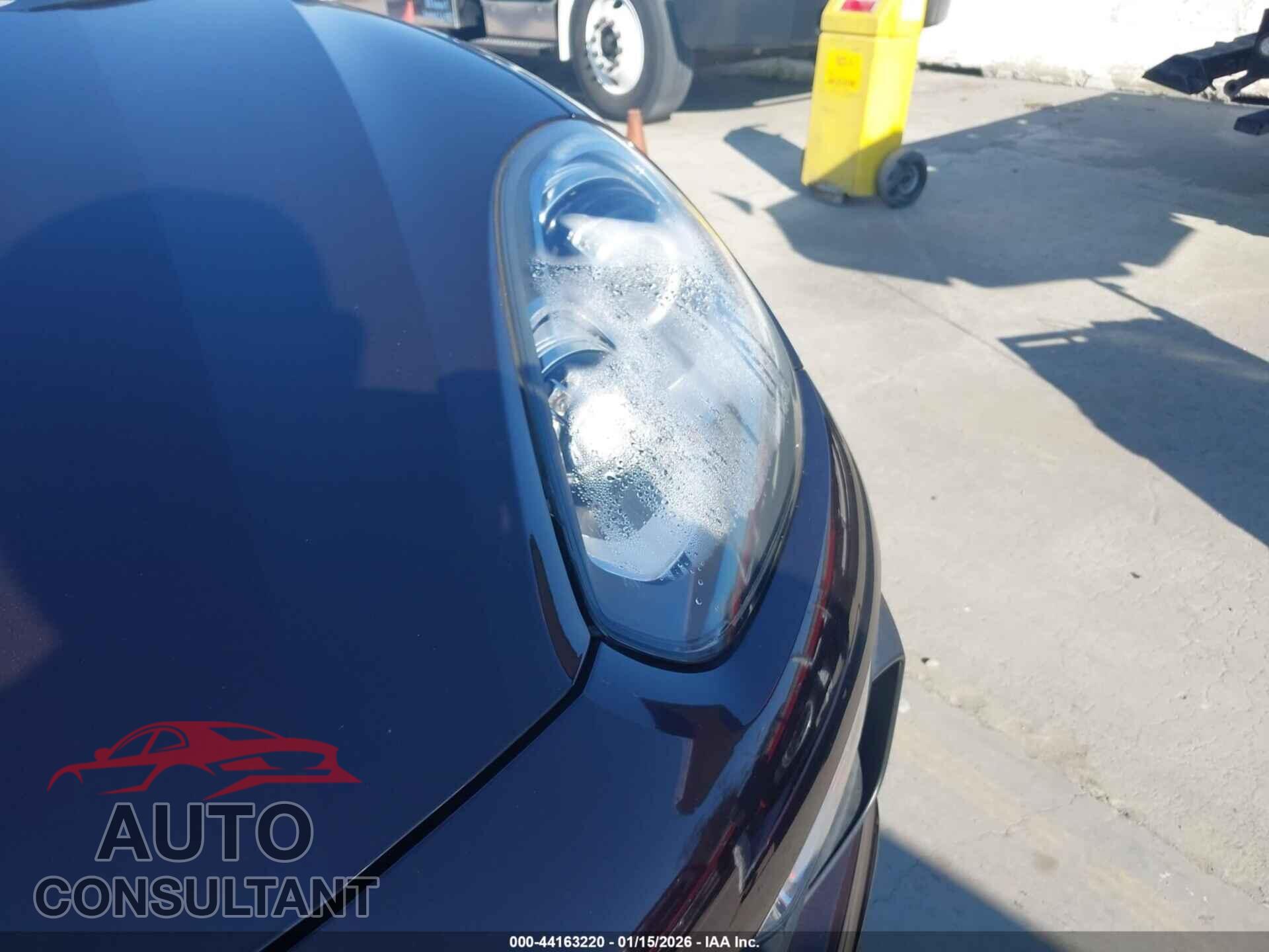 PORSCHE CAYENNE 2016 - WP1AA2A20GKA12630