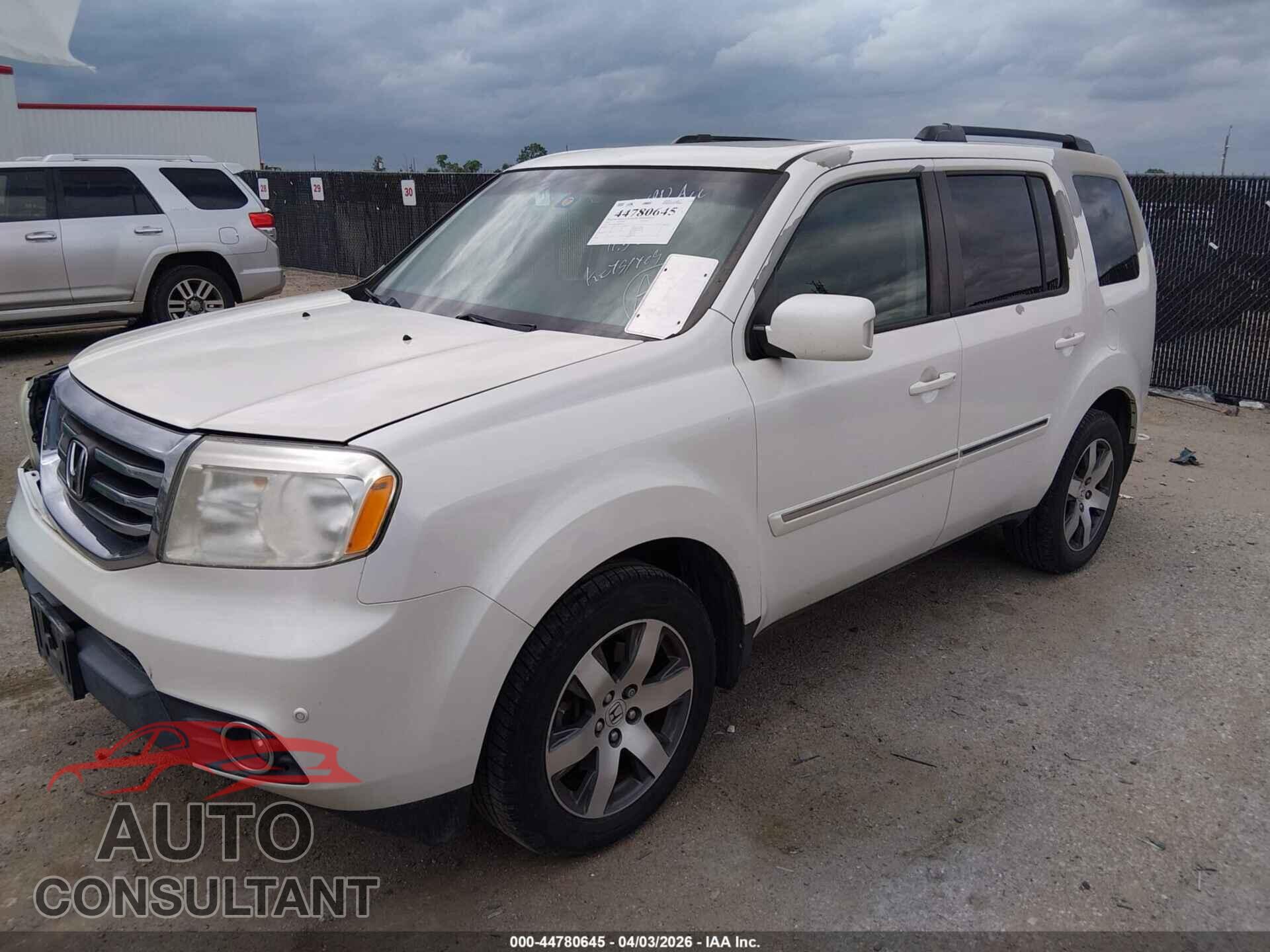 HONDA PILOT 2013 - 5FNYF4H95DB066143