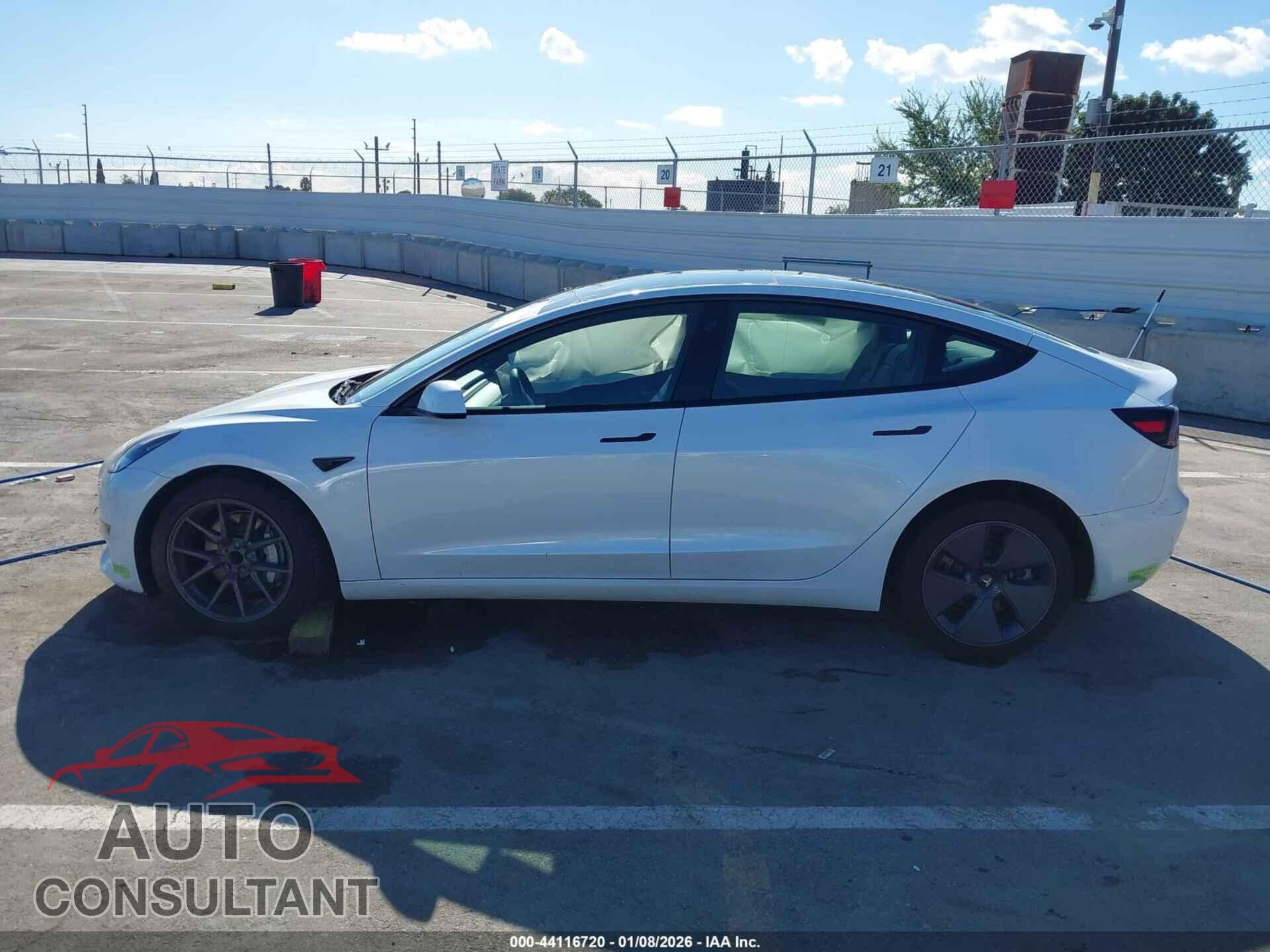 TESLA MODEL 3 2023 - 5YJ3E1EA2PF556473