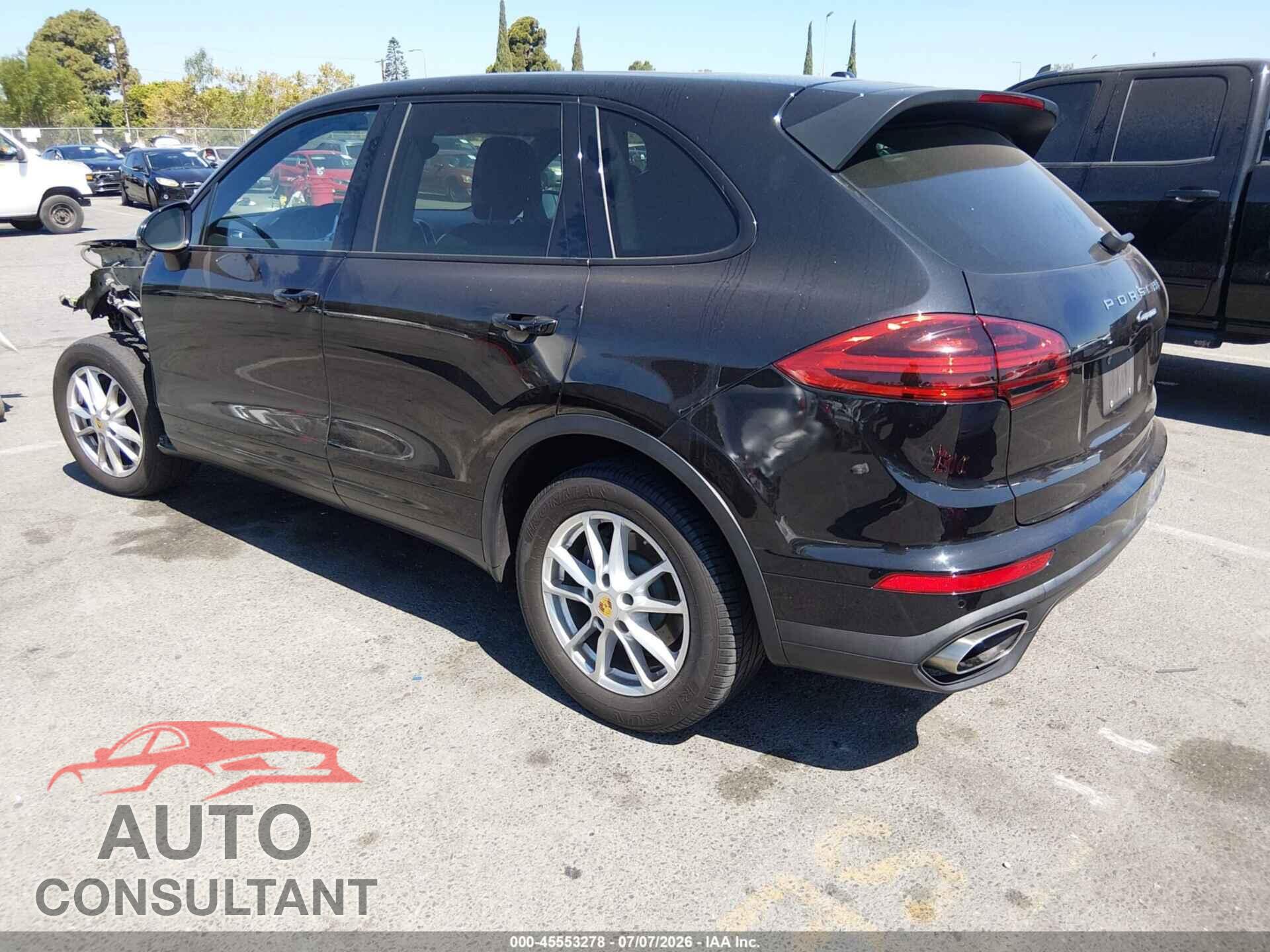 PORSCHE CAYENNE 2016 - WP1AA2A21GKA10868