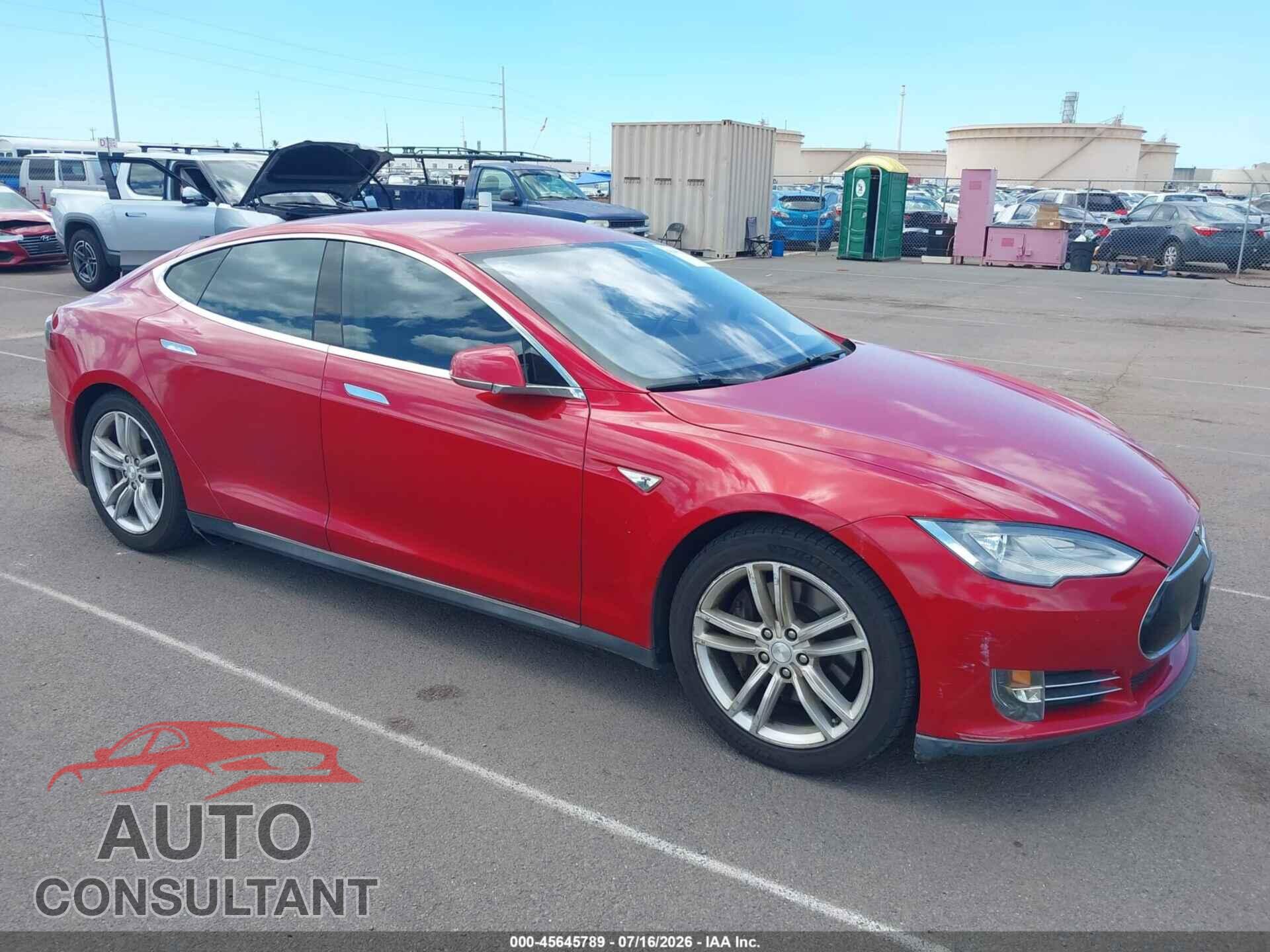TESLA MODEL S 2014 - 5YJSA1S19EFP38695
