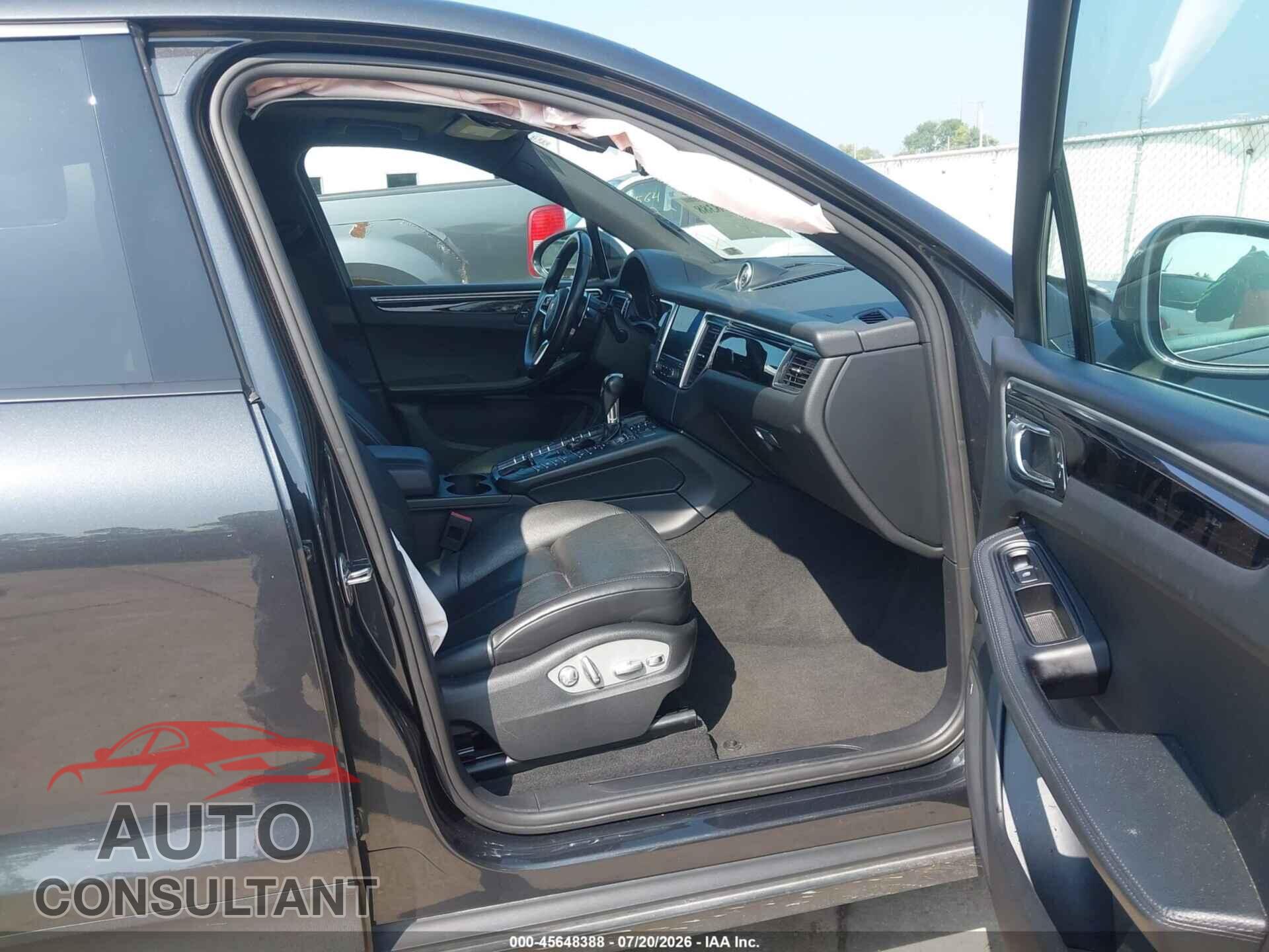 PORSCHE MACAN 2018 - WP1AA2A58JLB20456