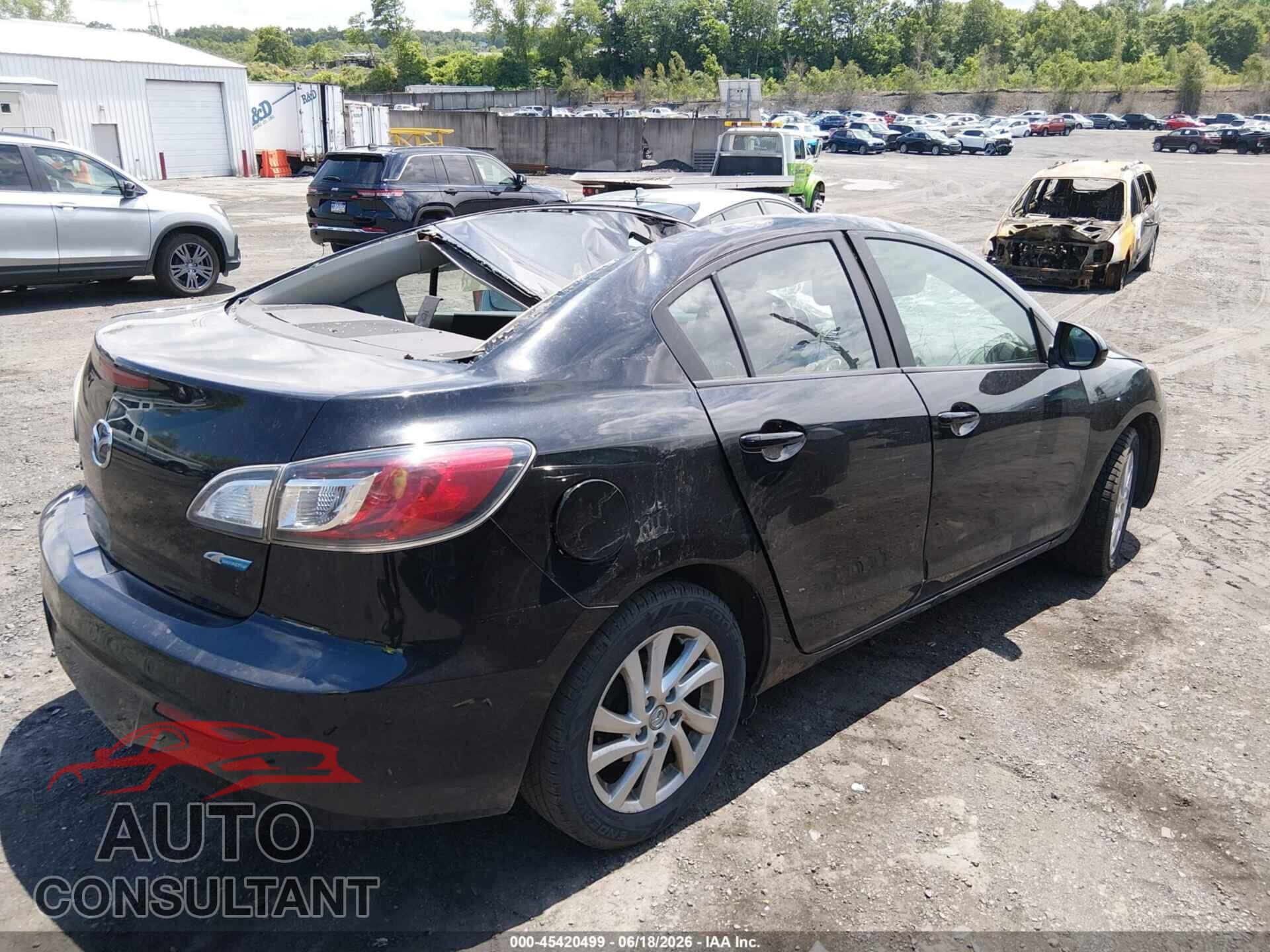 MAZDA MAZDA3 2012 - JM1BL1V87C1699145