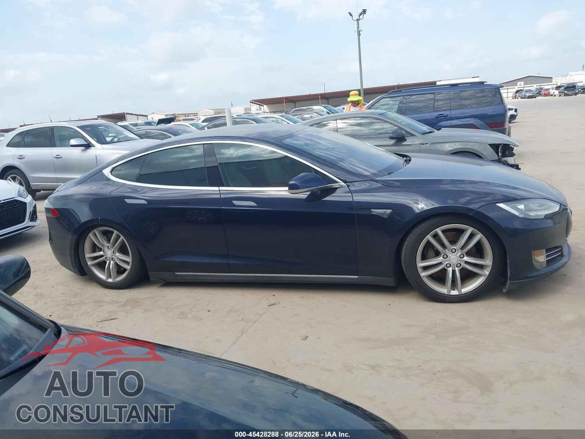 TESLA MODEL S 2013 - 5YJSA1DN4DFP19986