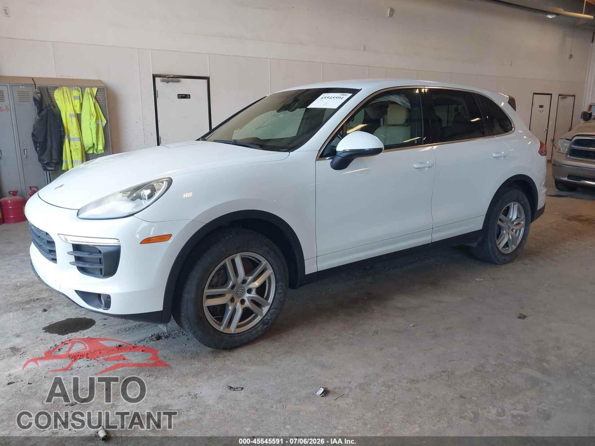 PORSCHE CAYENNE 2016 - WP1AA2A28GKA12052