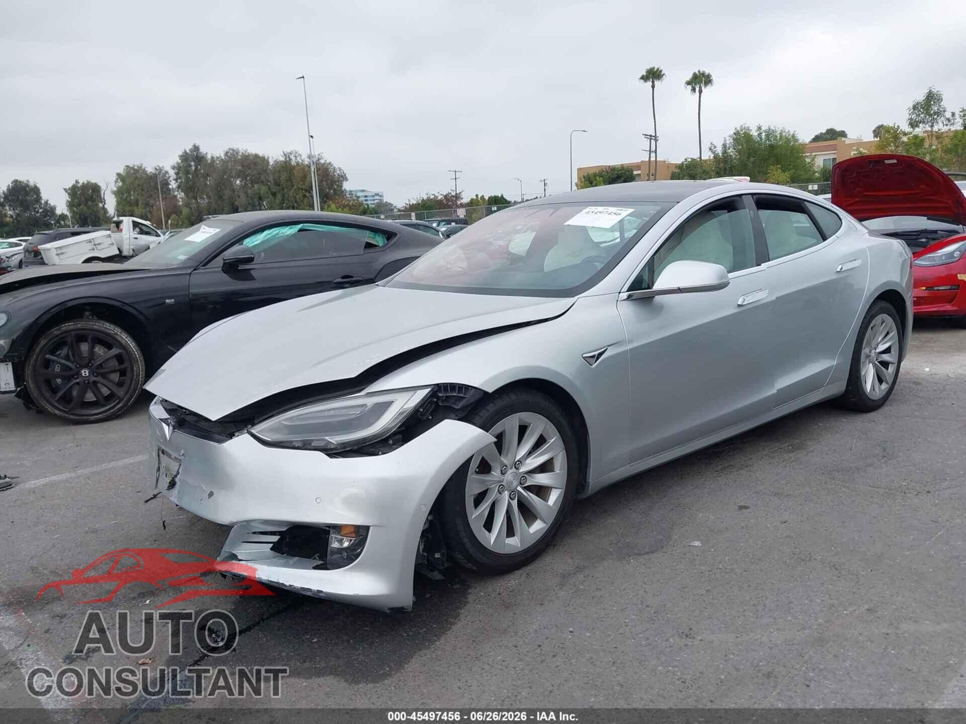 TESLA MODEL S 2017 - 5YJSA1E19HF208923