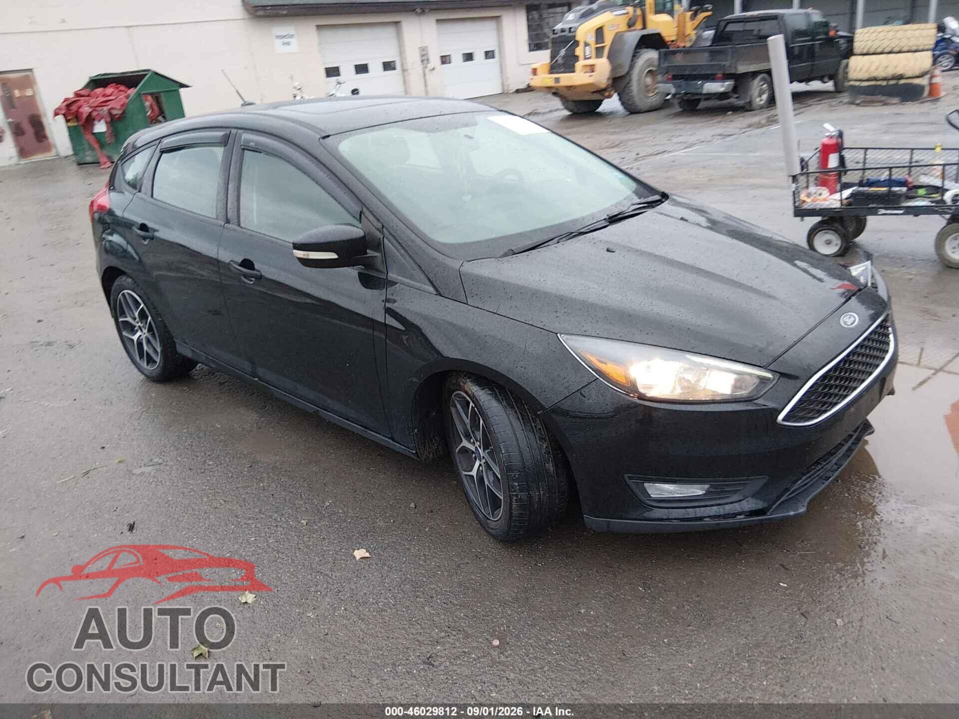 FORD FOCUS 2018 - 1FADP3M23JL213797