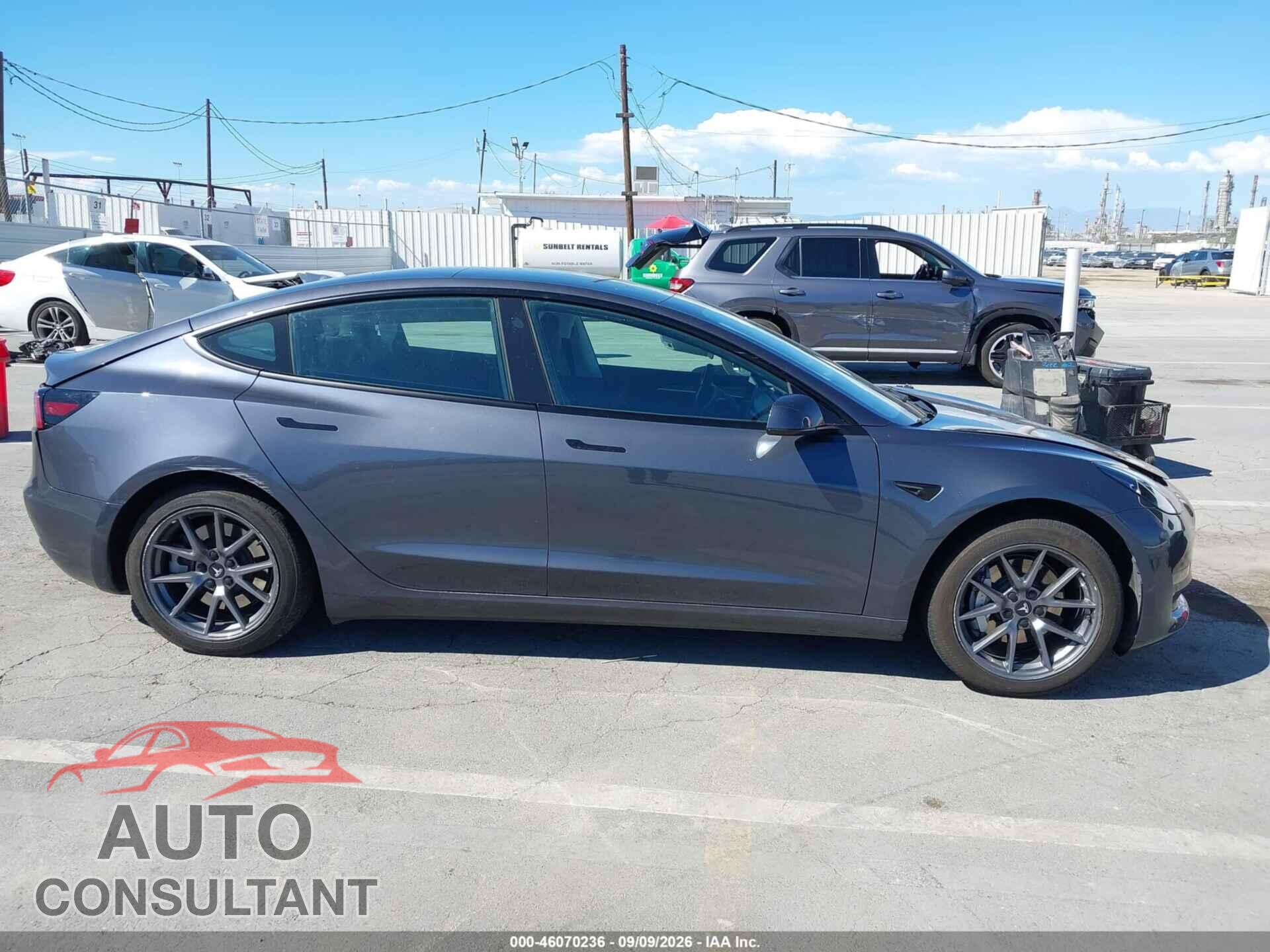 TESLA MODEL 3 2023 - 5YJ3E1EA2PF425835