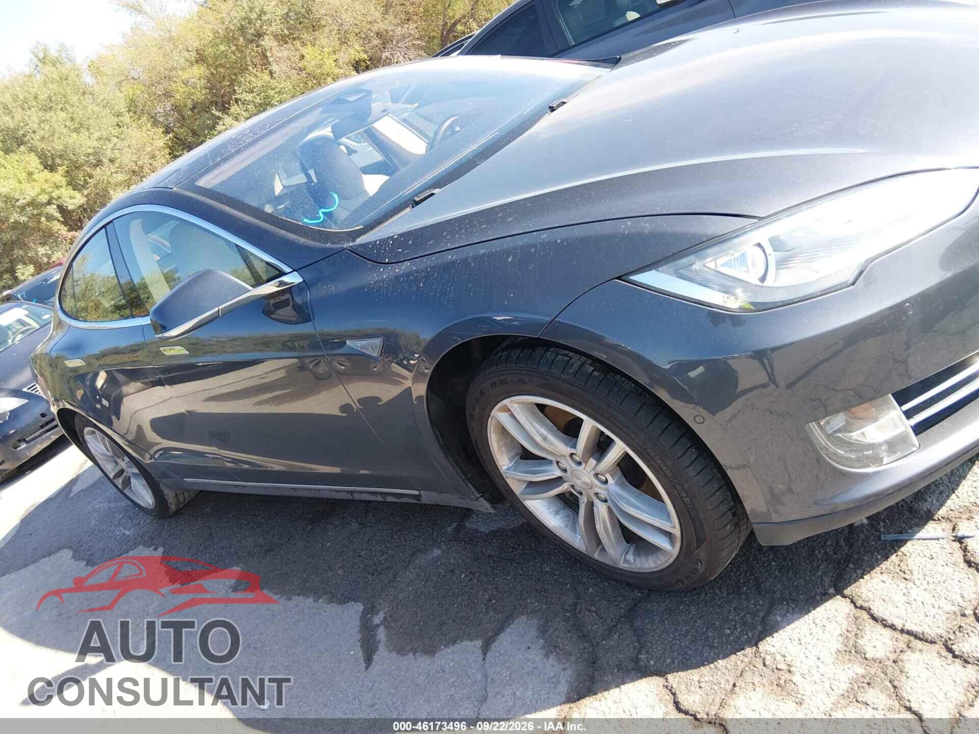 TESLA MODEL S 2015 - 5YJSA1H11FF083473