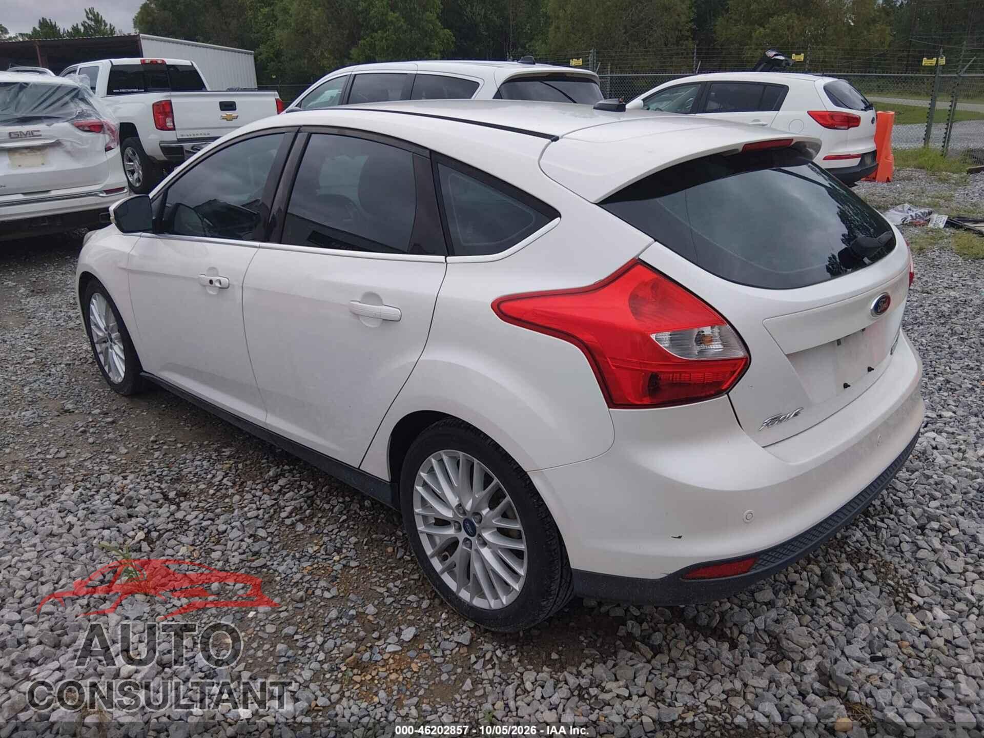 FORD FOCUS 2014 - 1FADP3N27EL208705