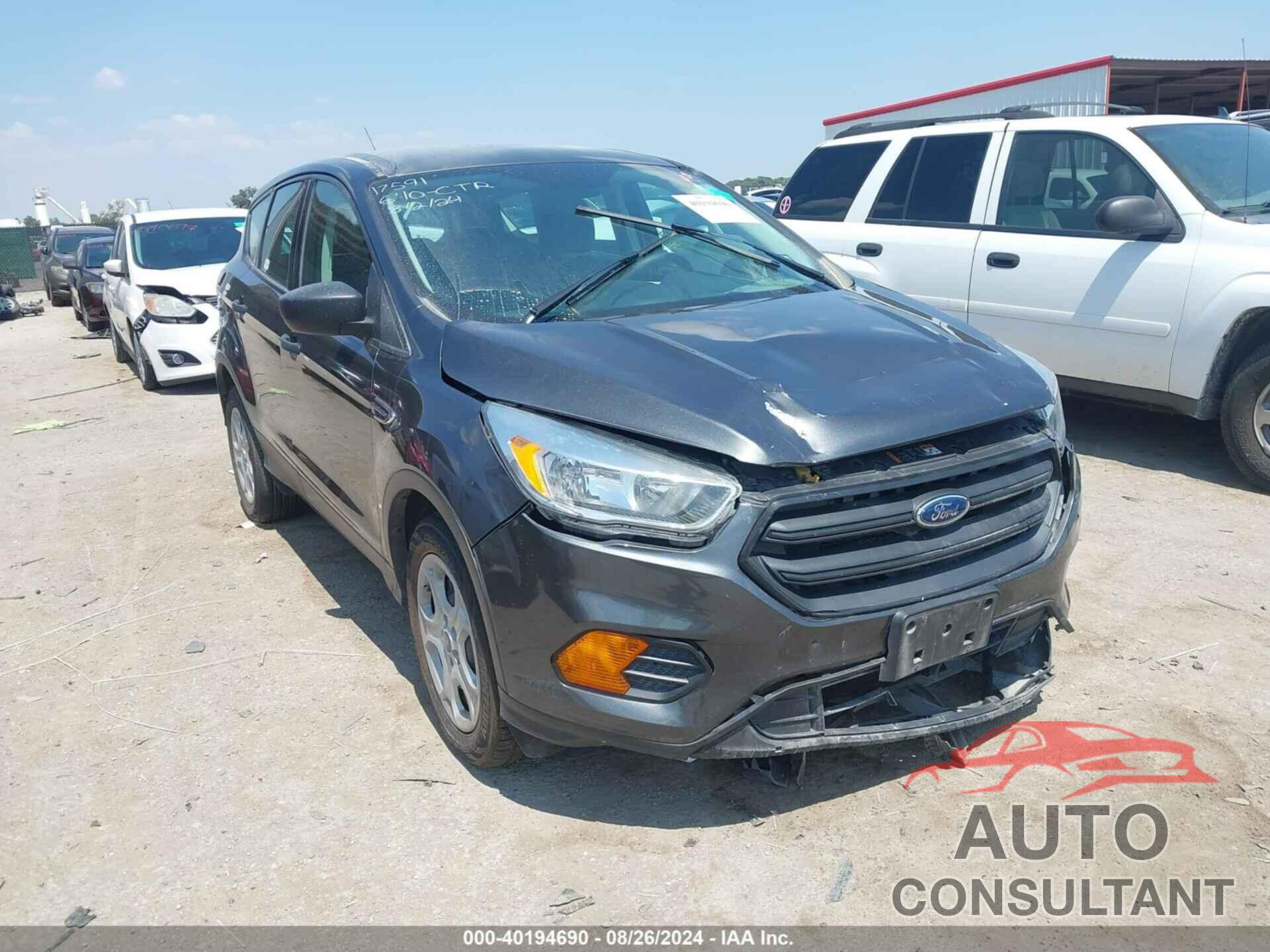 FORD ESCAPE 2017 - 1FMCU0F77HUC00198