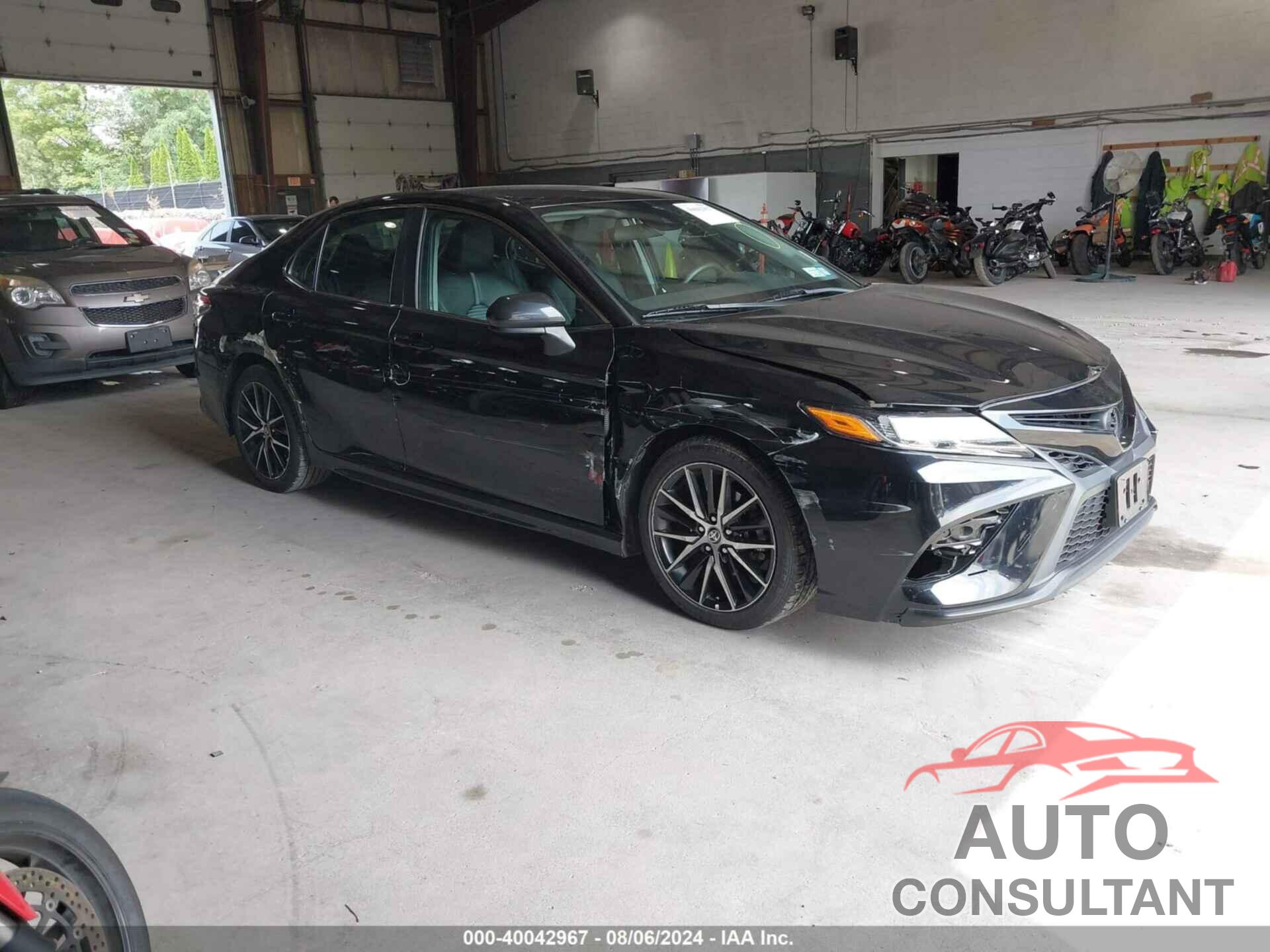 TOYOTA CAMRY 2021 - 4T1G11AK6MU580771