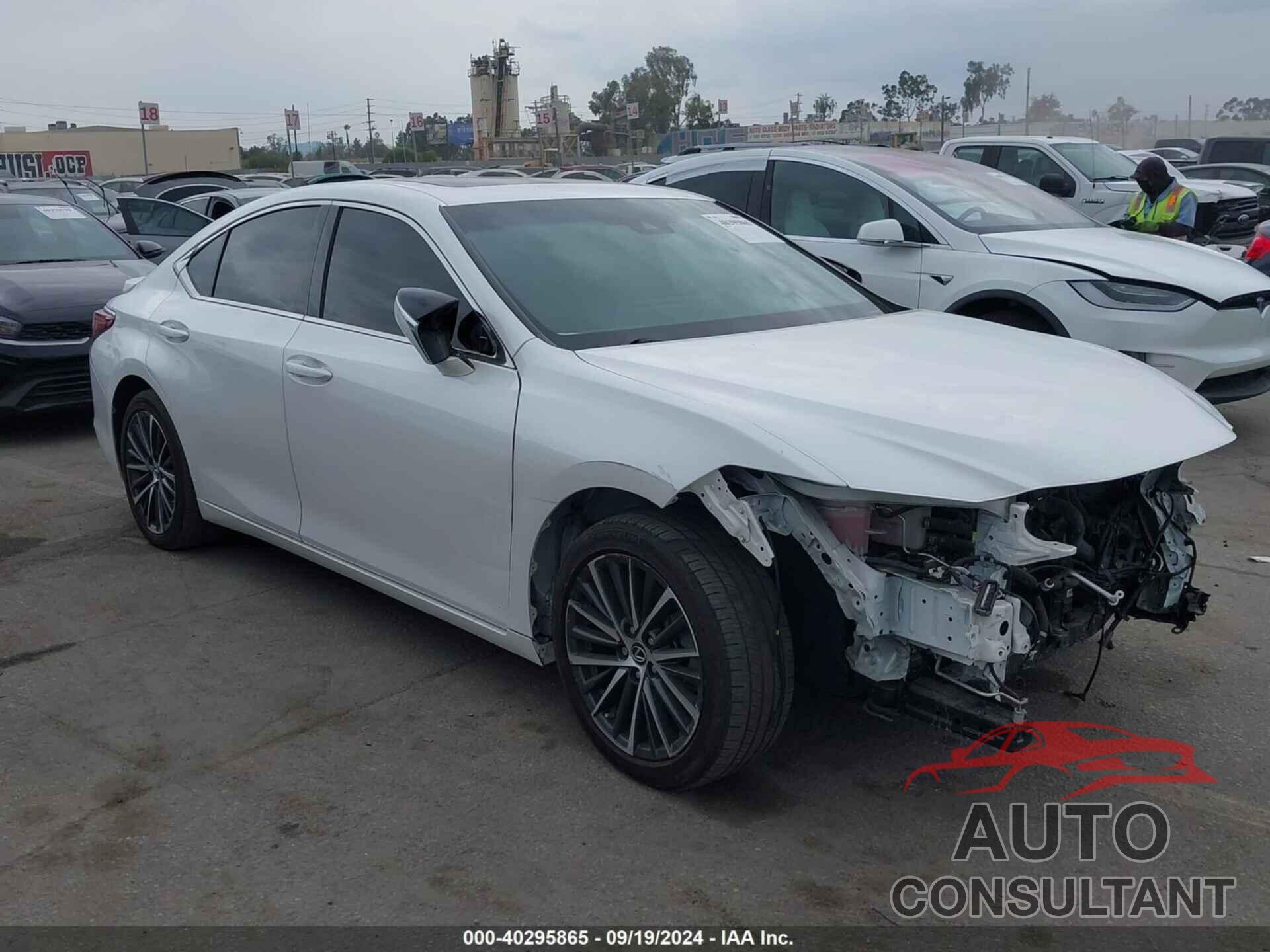 LEXUS ES 300H 2023 - 58ADA1C17PU027860