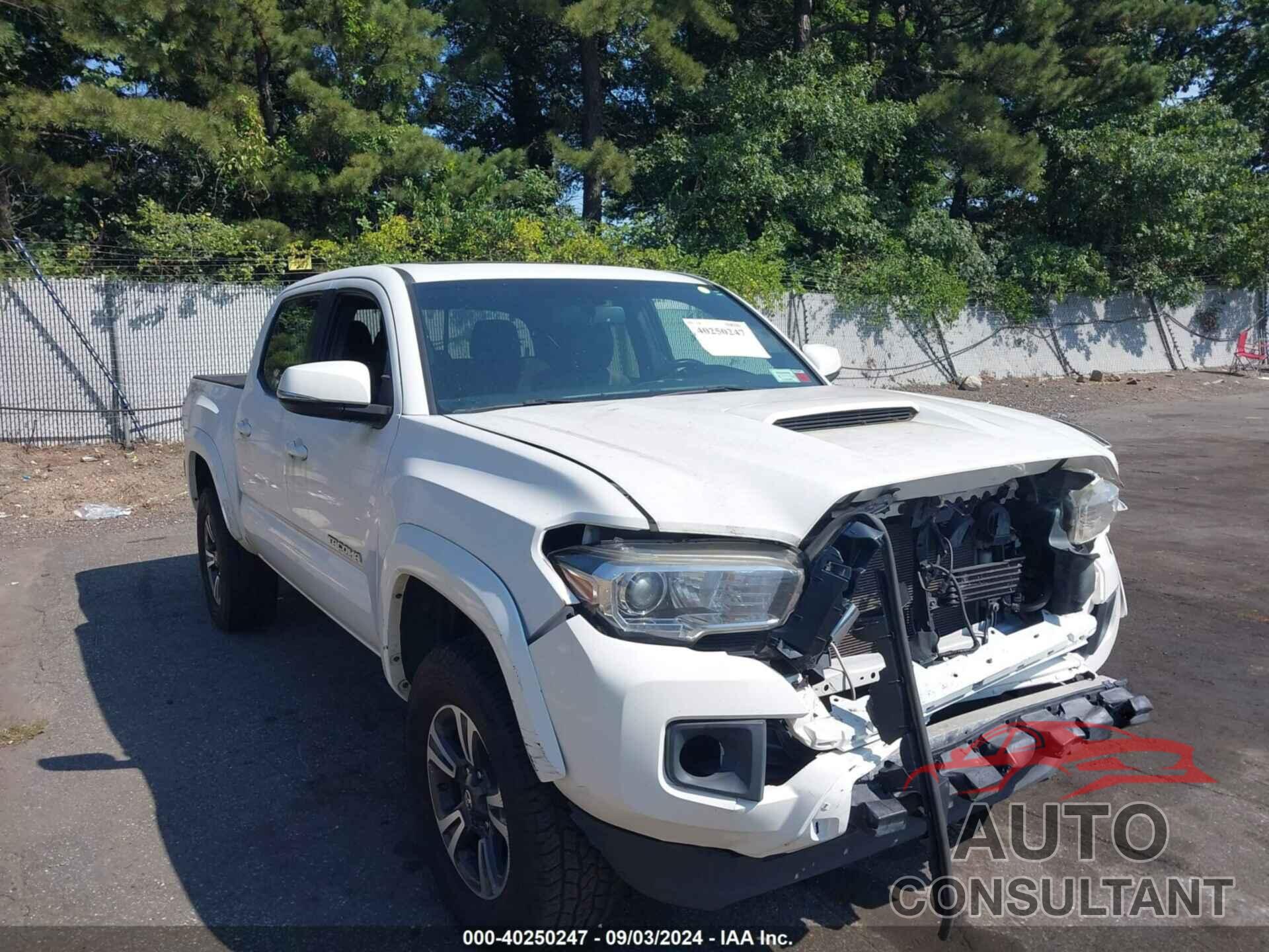 TOYOTA TACOMA 2017 - 3TMCZ5AN7HM065835