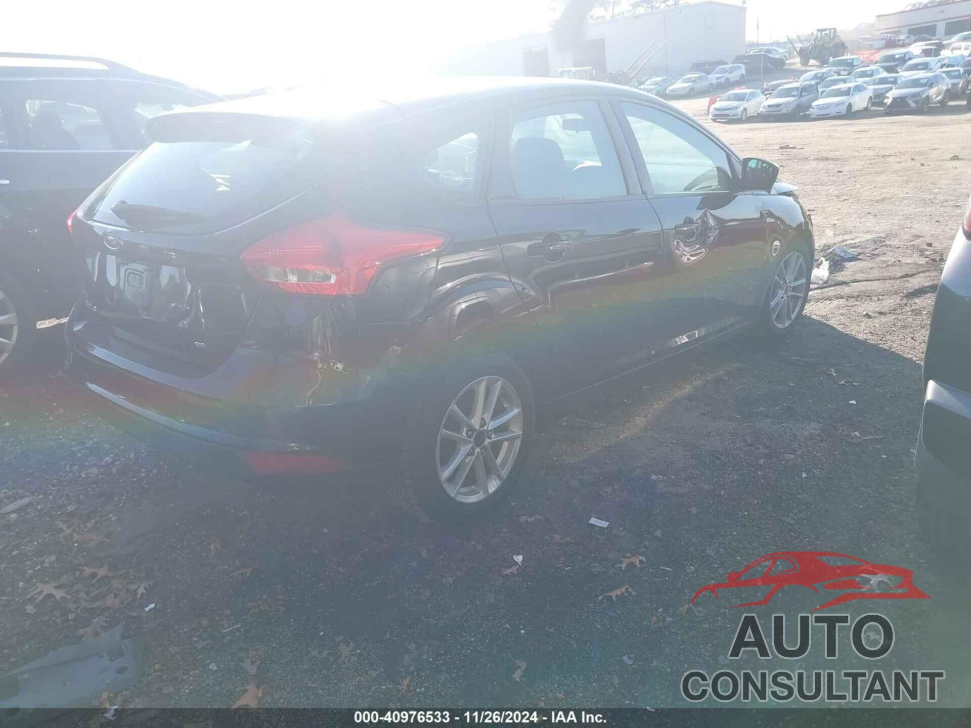 FORD FOCUS 2018 - 1FADP3K23JL307973