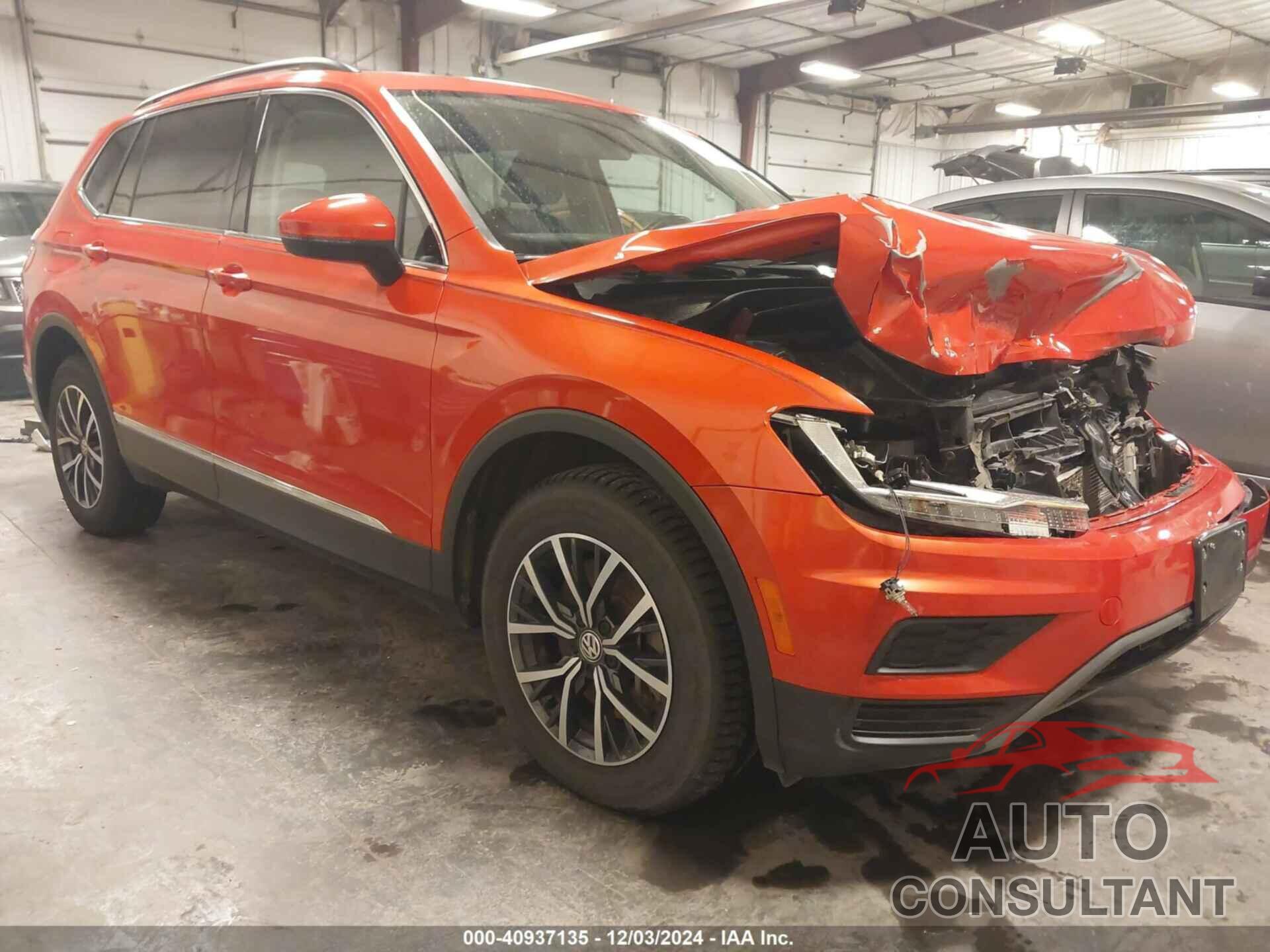 VOLKSWAGEN TIGUAN 2018 - 3VV2B7AX1JM205821