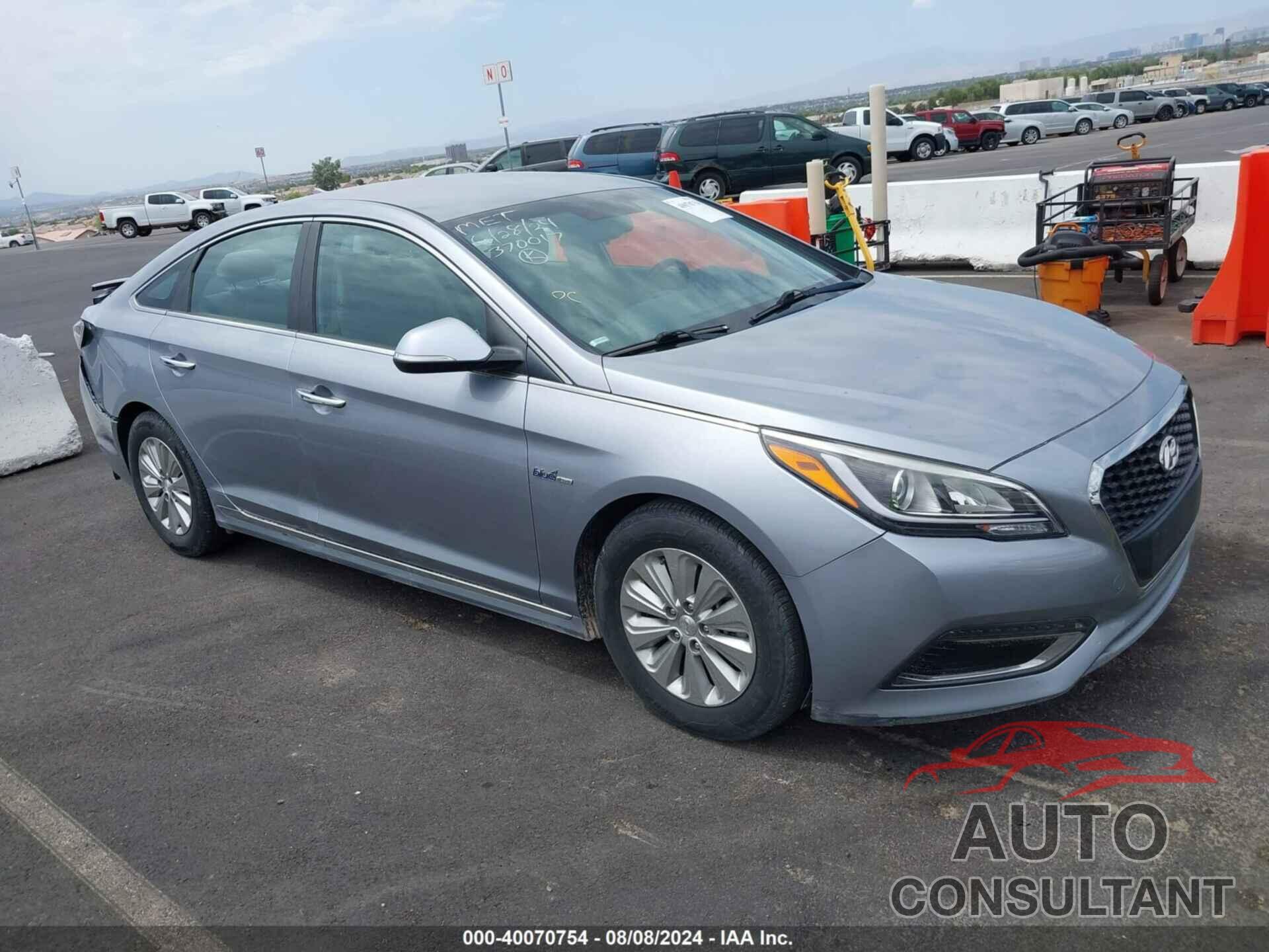 HYUNDAI SONATA HYBRID 2016 - KMHE24L13GA014342