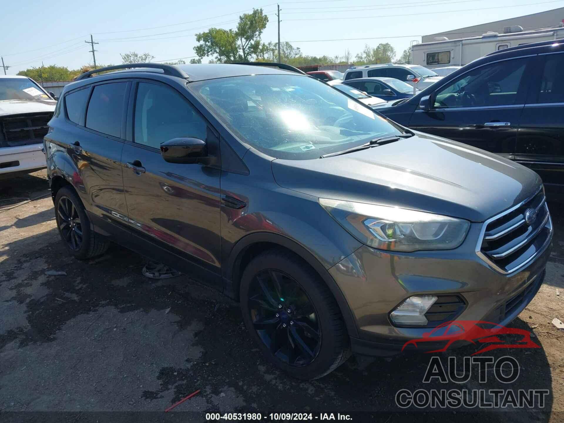 FORD ESCAPE 2017 - 1FMCU0GD4HUD04510