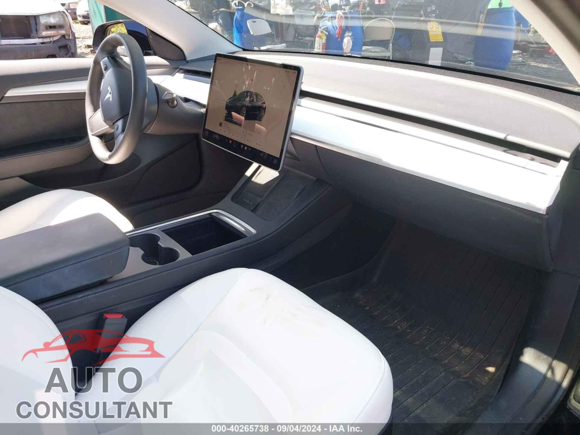 TESLA MODEL 3 2022 - 5YJ3E1EBXNF353403