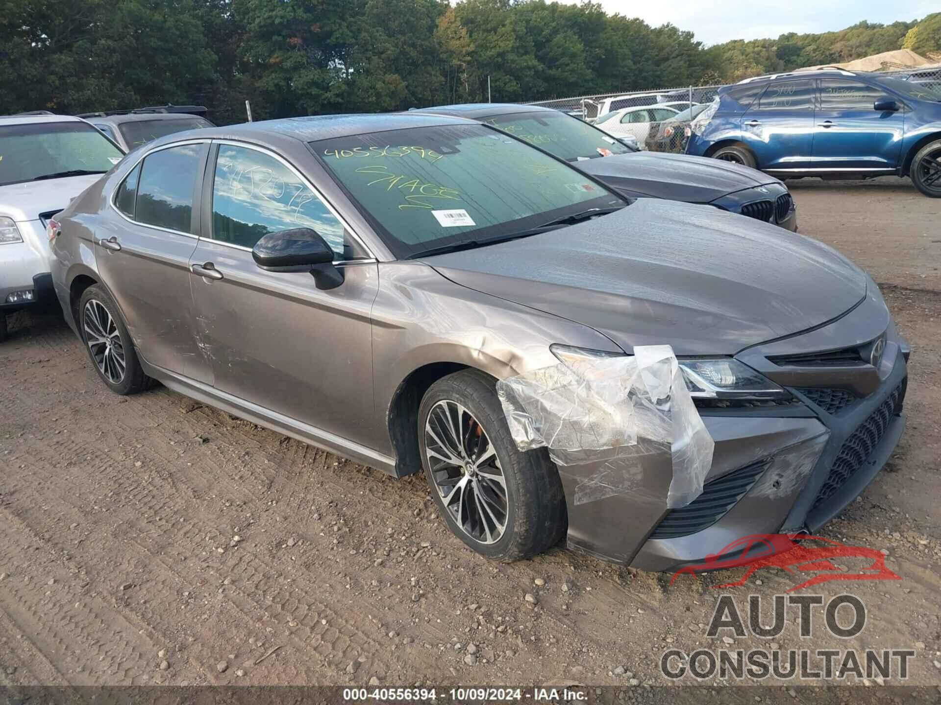 TOYOTA CAMRY 2018 - 4T1B11HK1JU008521