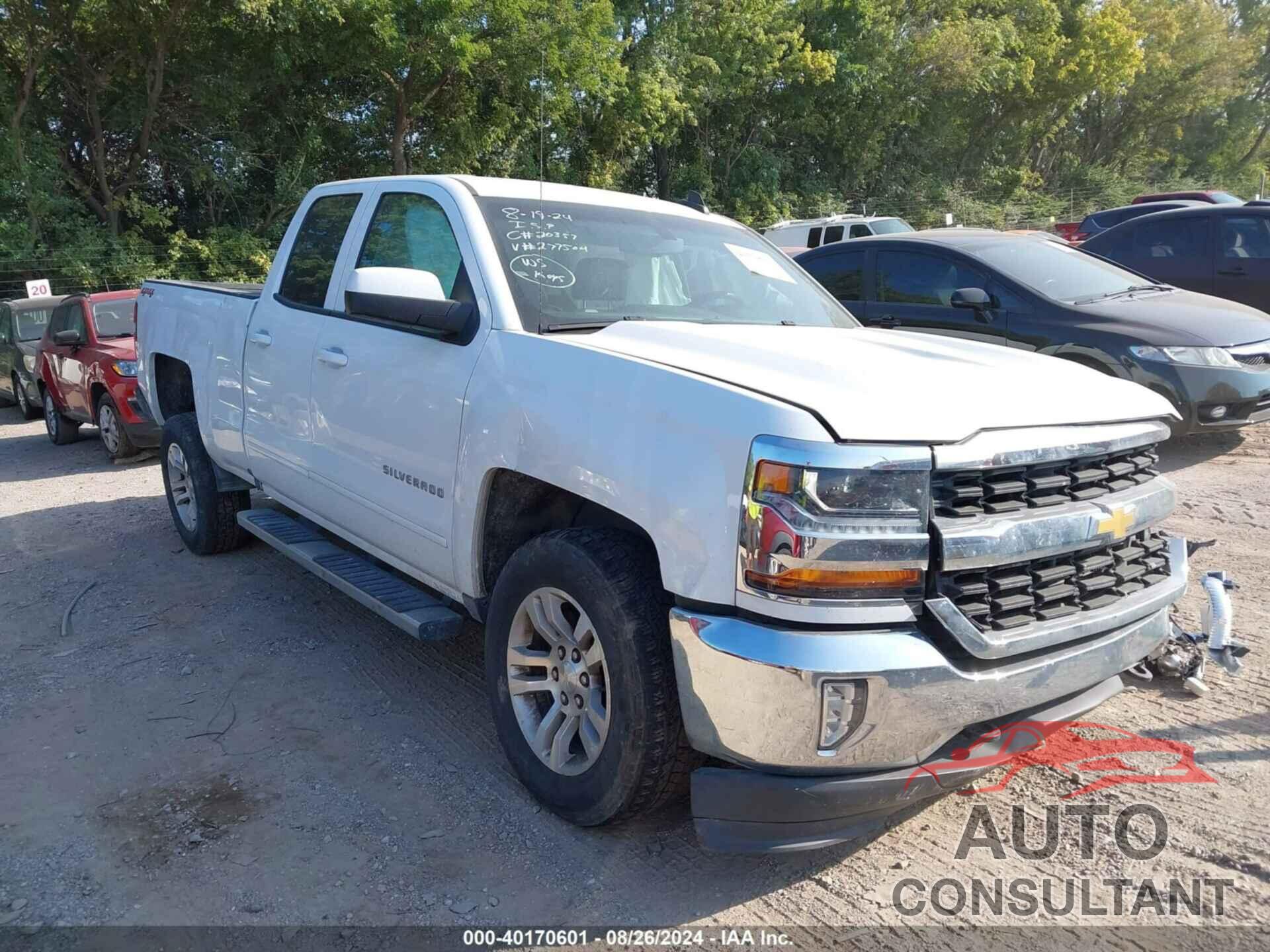 CHEVROLET SILVERADO 1500 2018 - 1GCVKREC1JZ277504