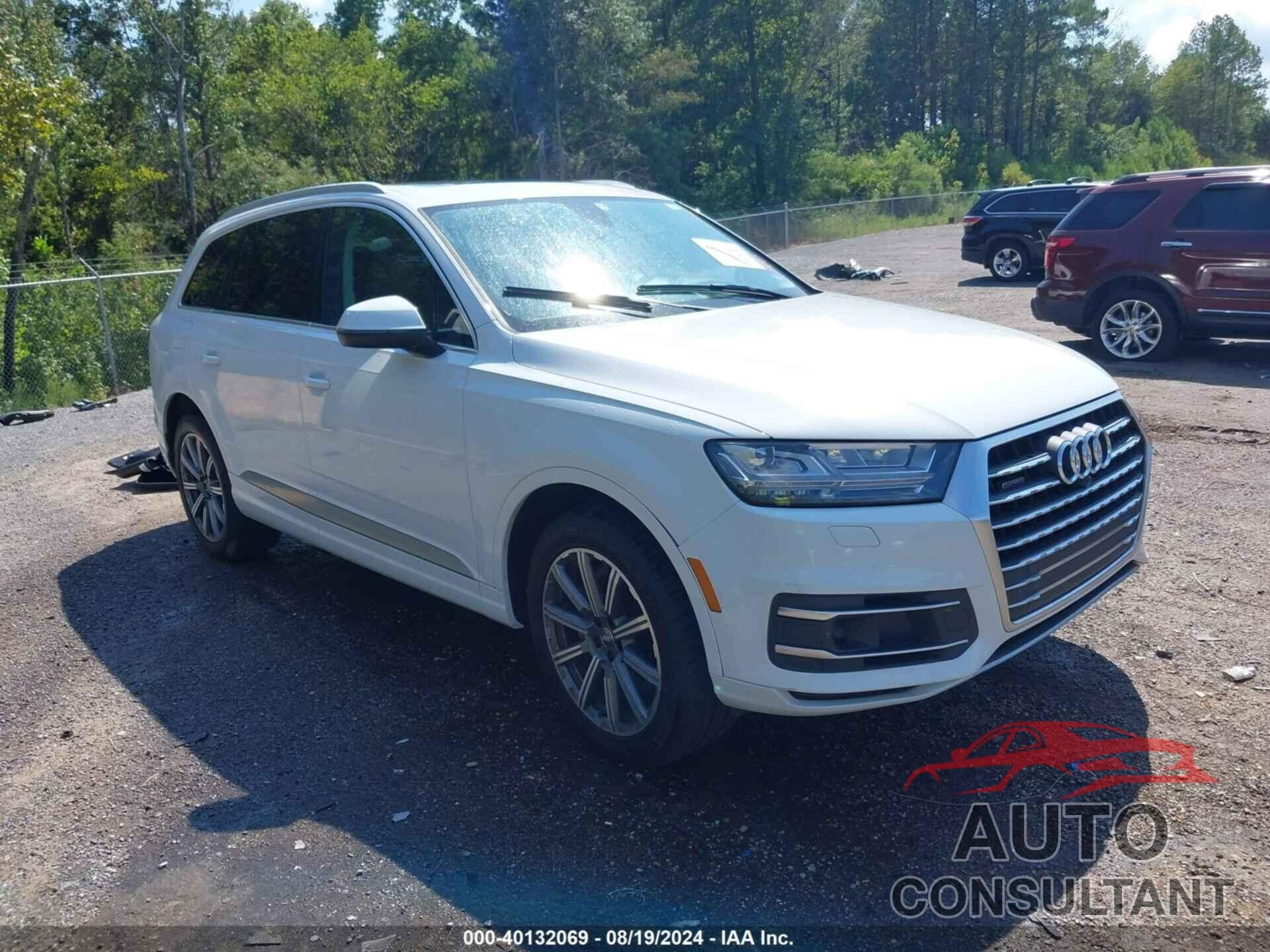 AUDI Q7 2018 - WA1LHAF73JD047477