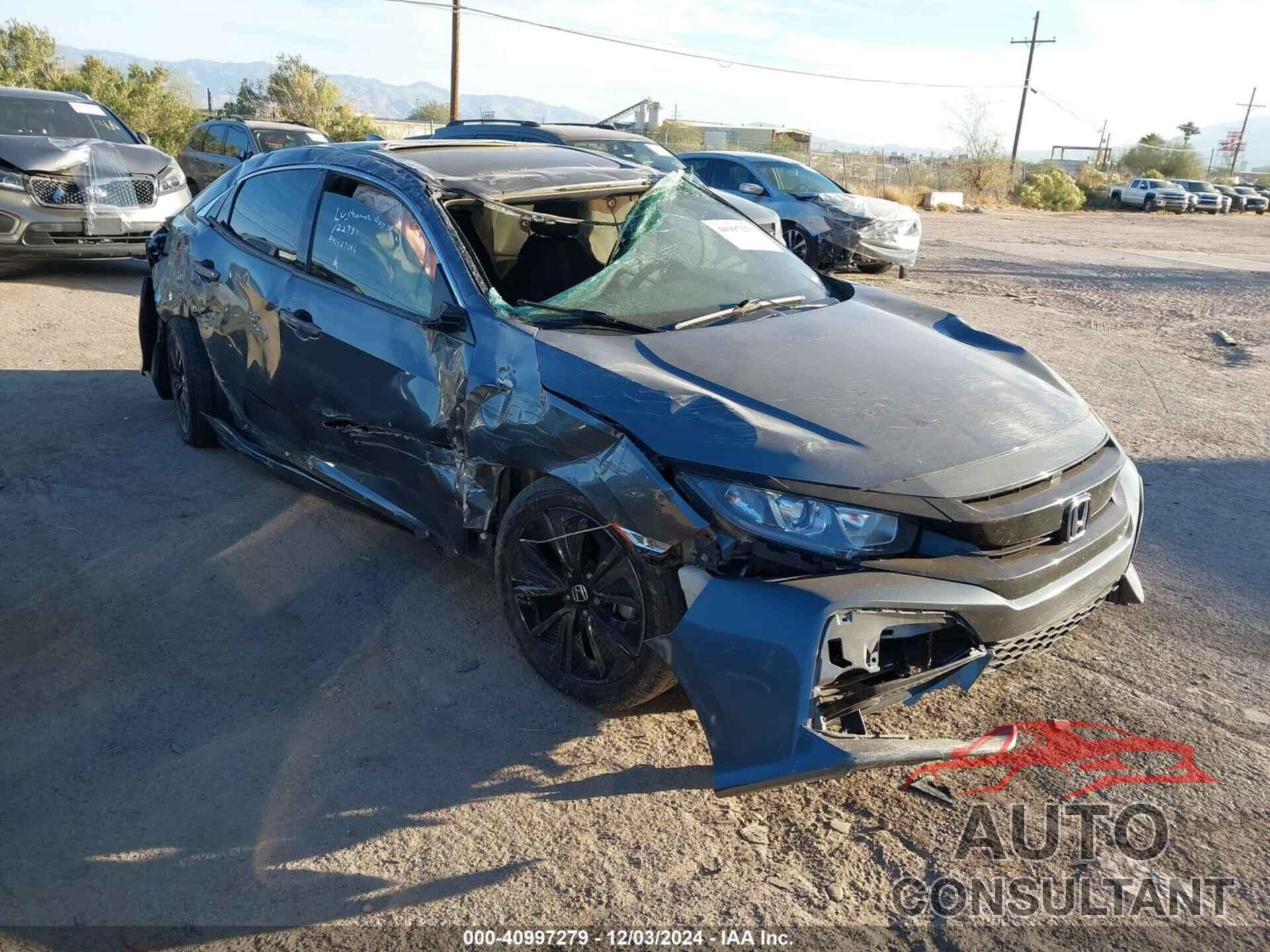 HONDA CIVIC 2018 - SHHFK7H51JU236395