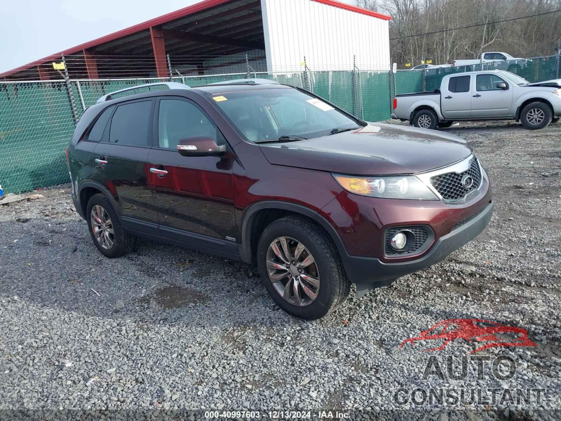 KIA SORENTO 2011 - 5XYKUDA22BG147650