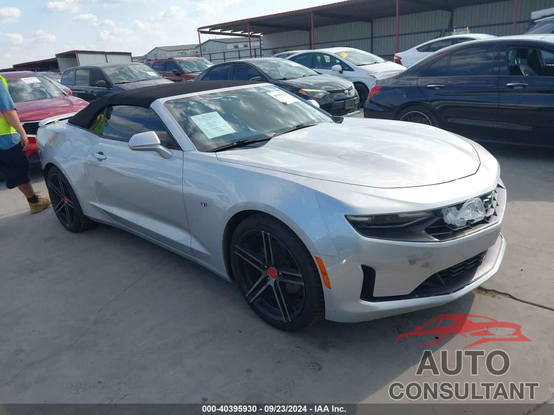 CHEVROLET CAMARO 2019 - 1G1FB3DS1K0125490