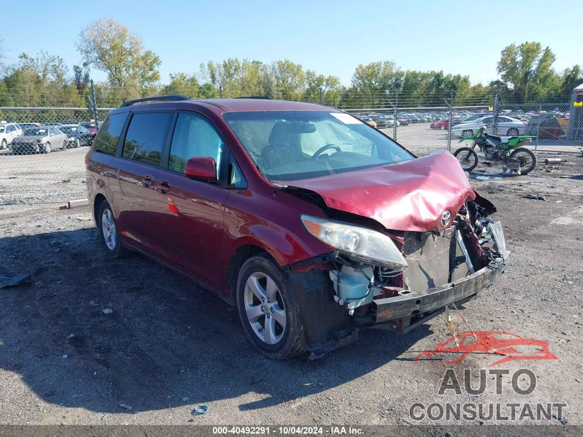 TOYOTA SIENNA 2011 - 5TDKK3DC6BS042939