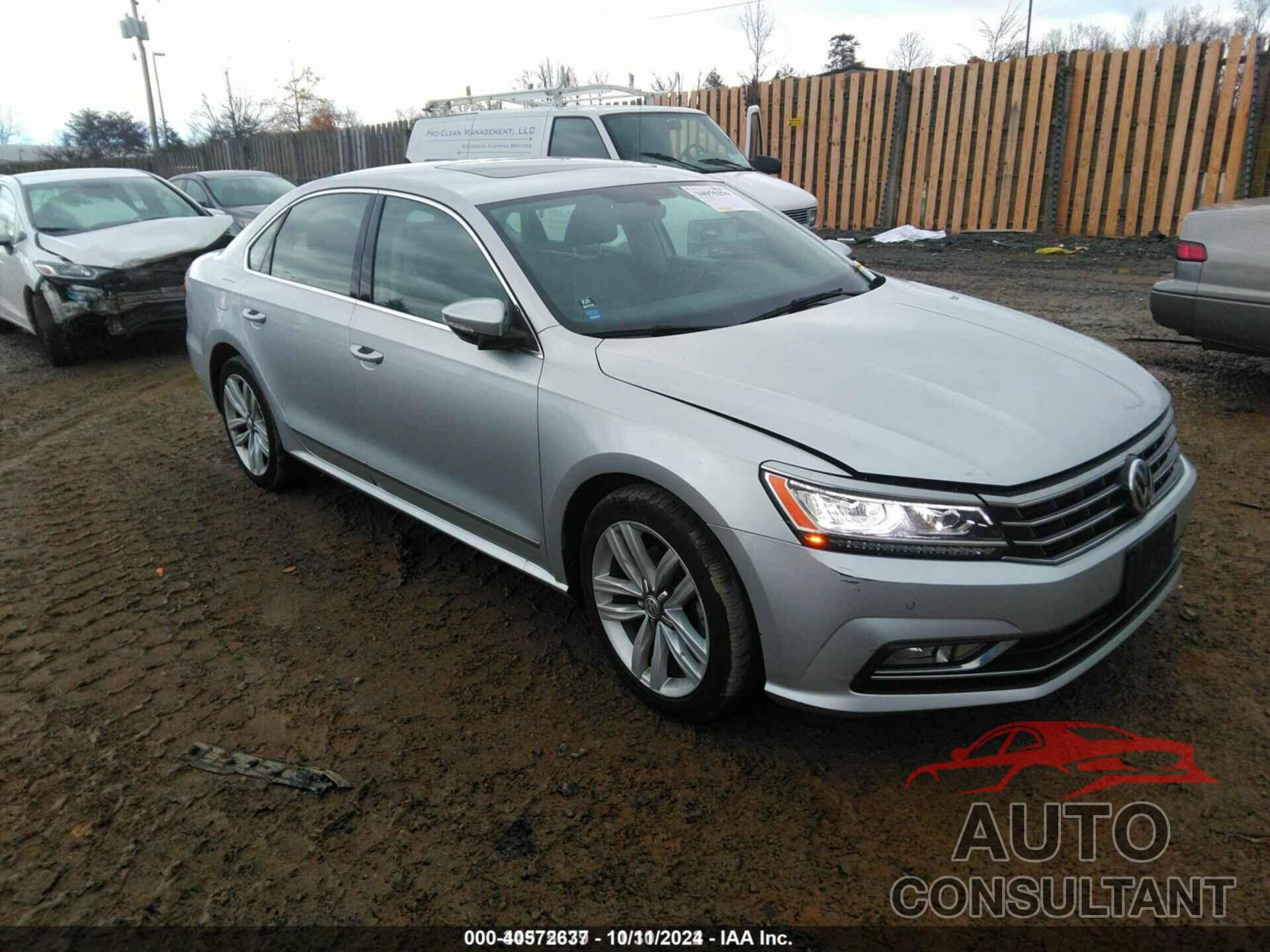 VOLKSWAGEN PASSAT 2017 - 1VWGT7A37HC075454