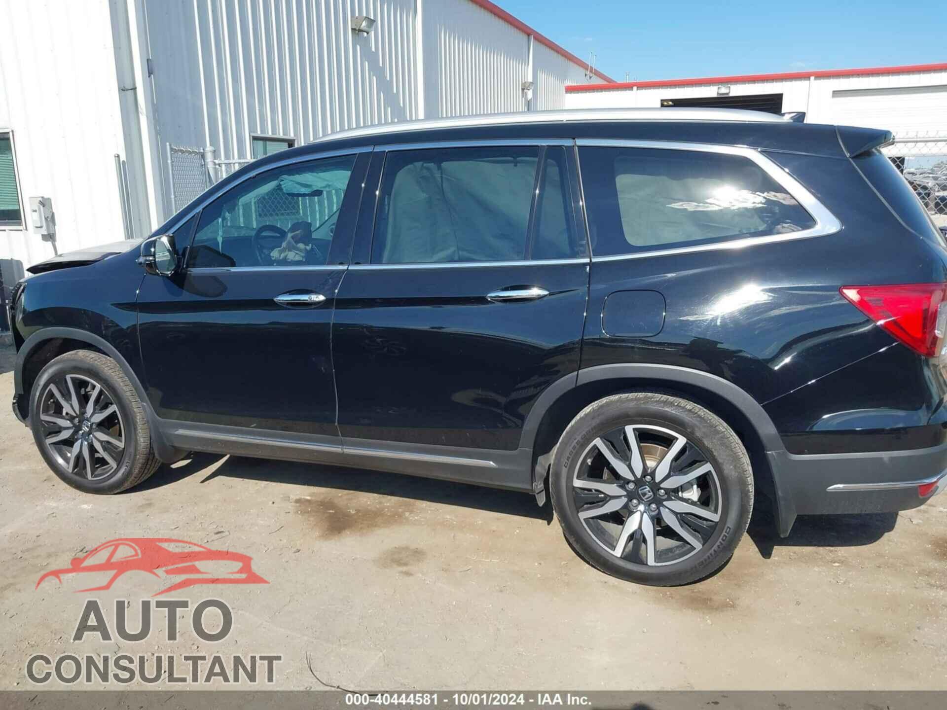 HONDA PILOT 2021 - 5FNYF5H61MB000121