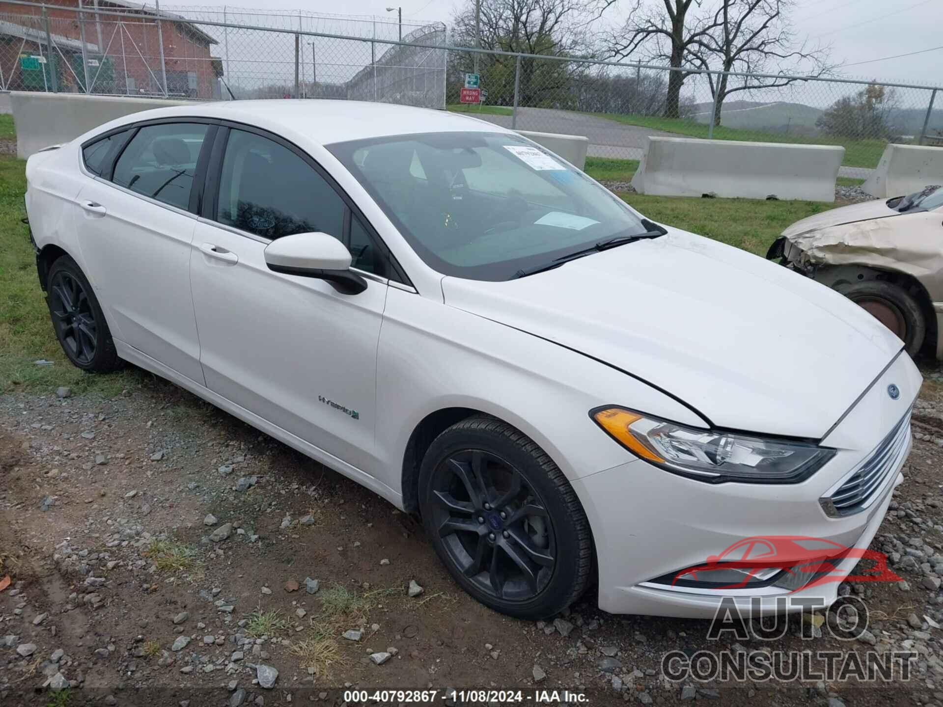 FORD FUSION HYBRID 2018 - 3FA6P0LU1JR283522