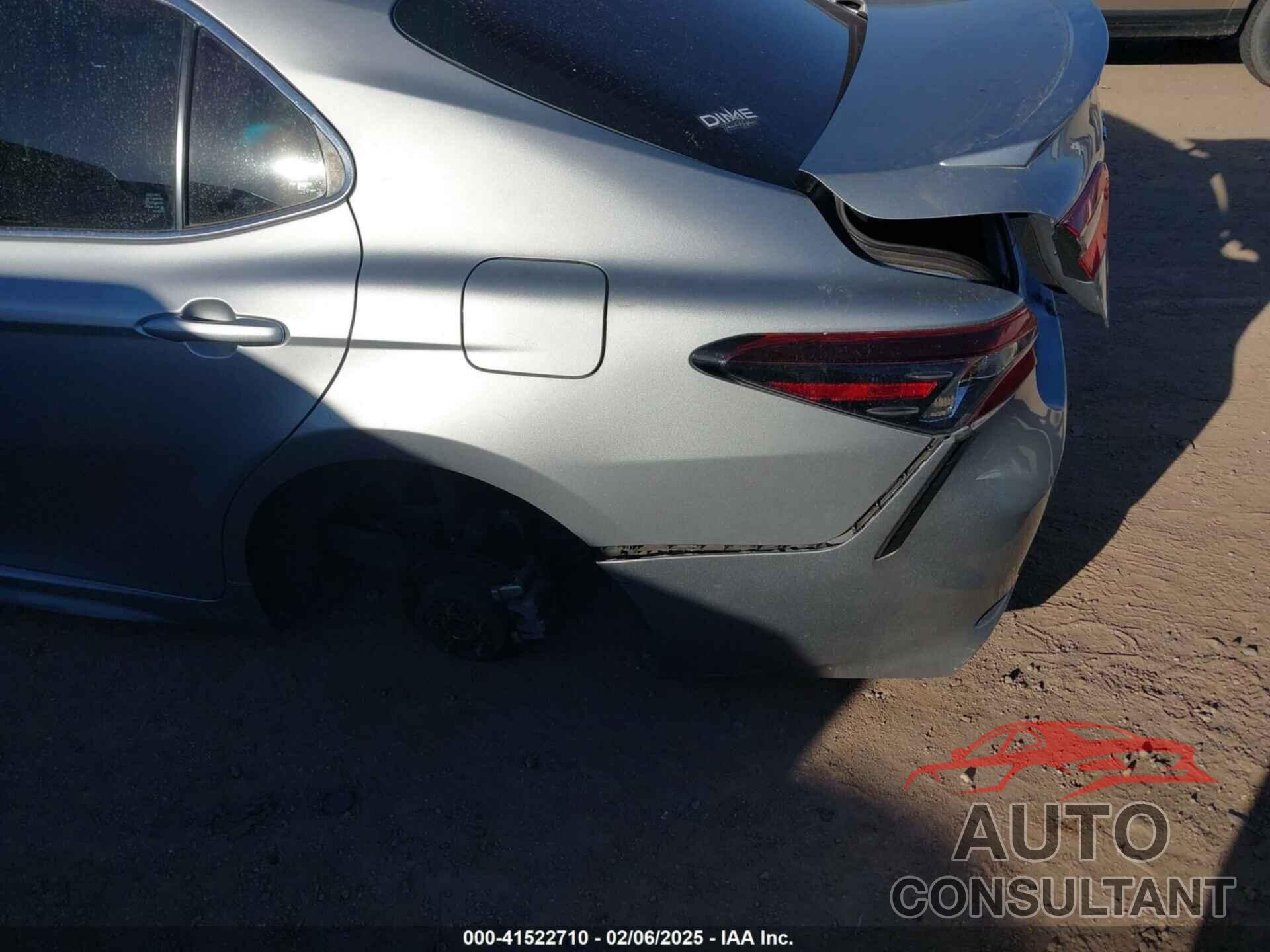 TOYOTA CAMRY 2021 - 4T1G11AK0MU427612