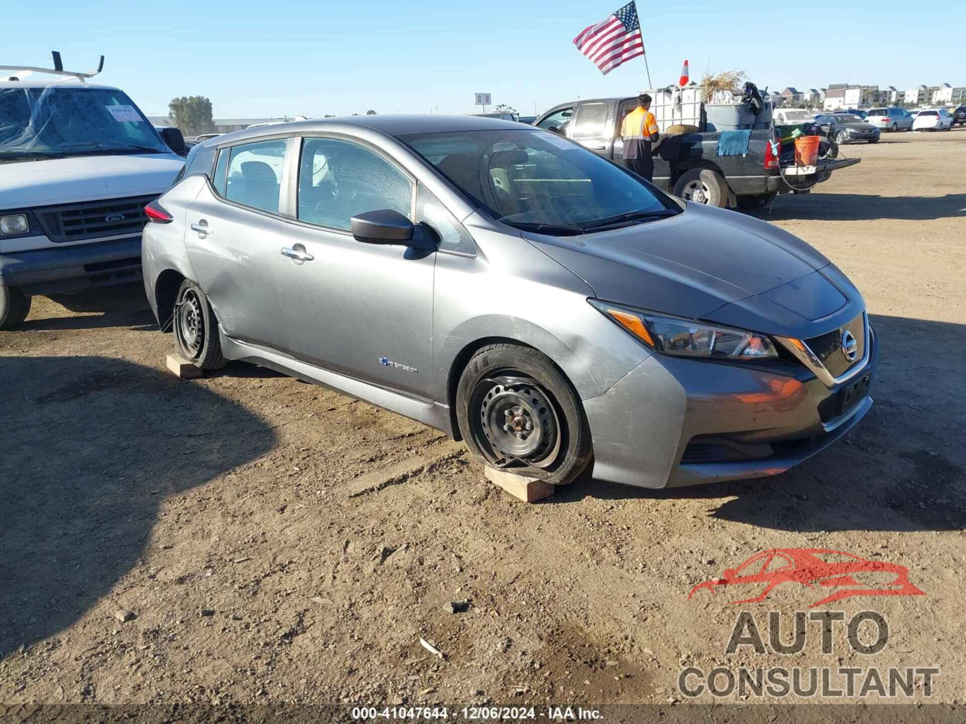 NISSAN LEAF 2019 - 1N4AZ1CP2KC319187