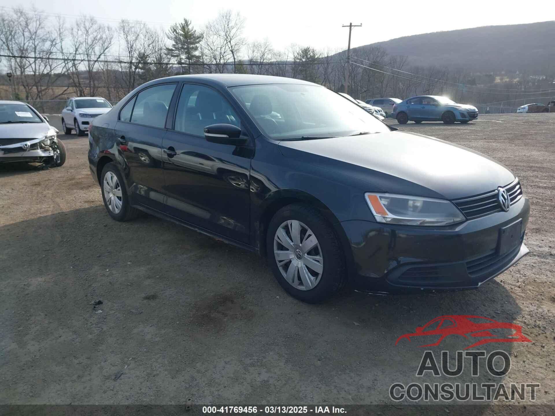 VOLKSWAGEN JETTA 2011 - 3VWDZ7AJ1BM331271