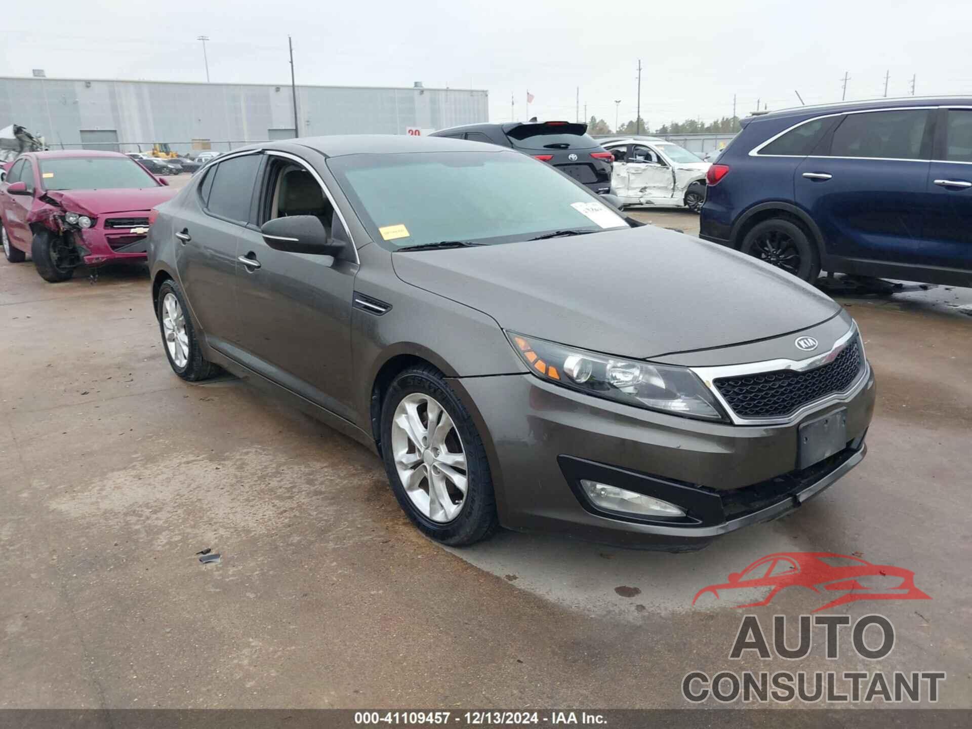 KIA OPTIMA 2013 - 5XXGM4A75DG212368