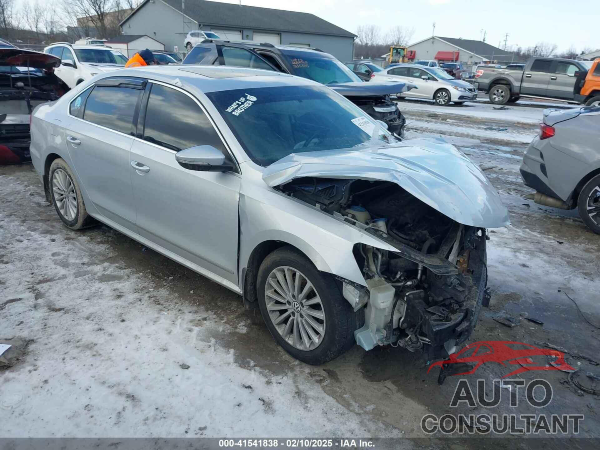 VOLKSWAGEN PASSAT 2016 - 1VWBT7A34GC017777
