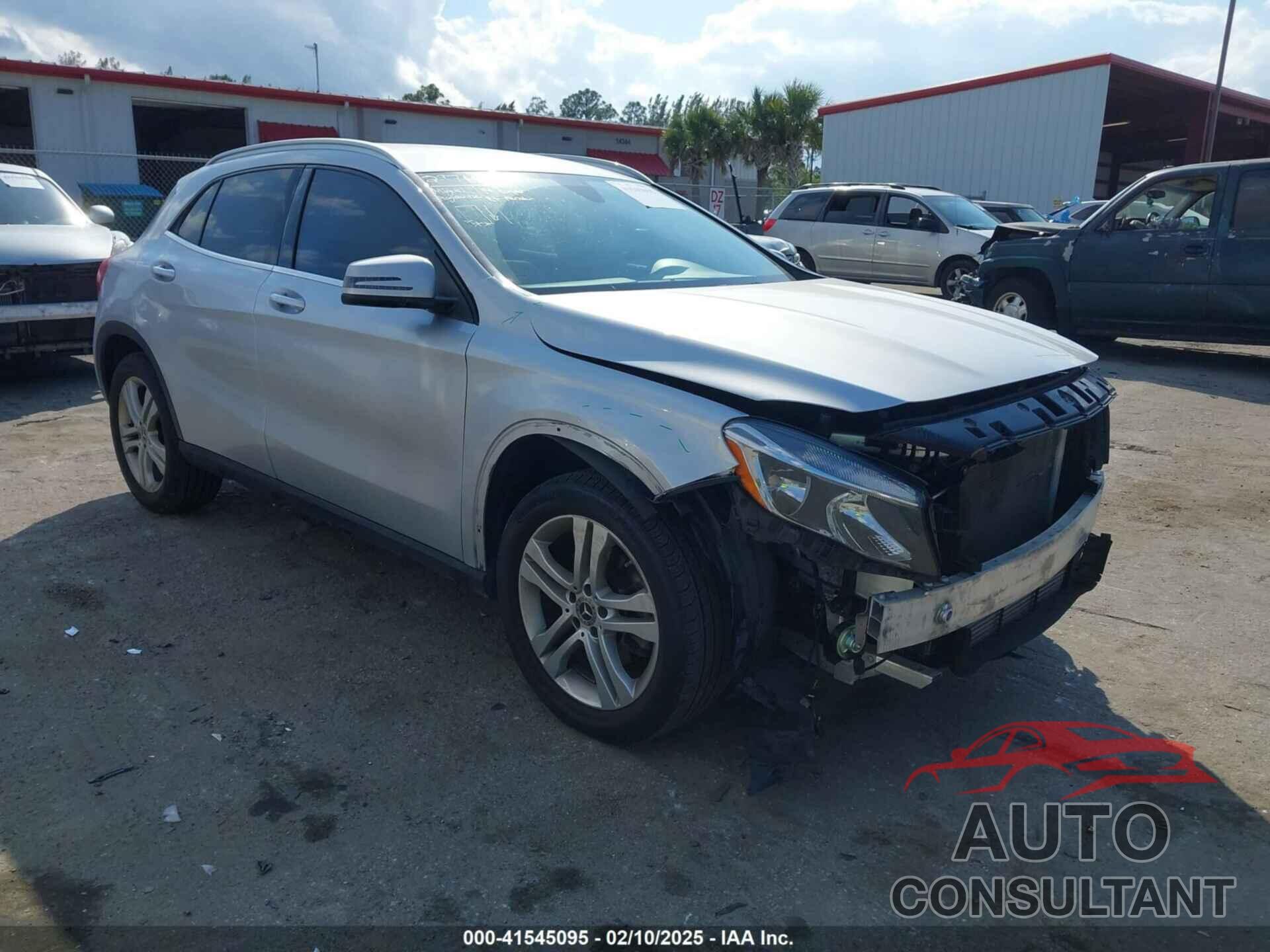 MERCEDES-BENZ GLA 250 2020 - WDCTG4EB1LU028729