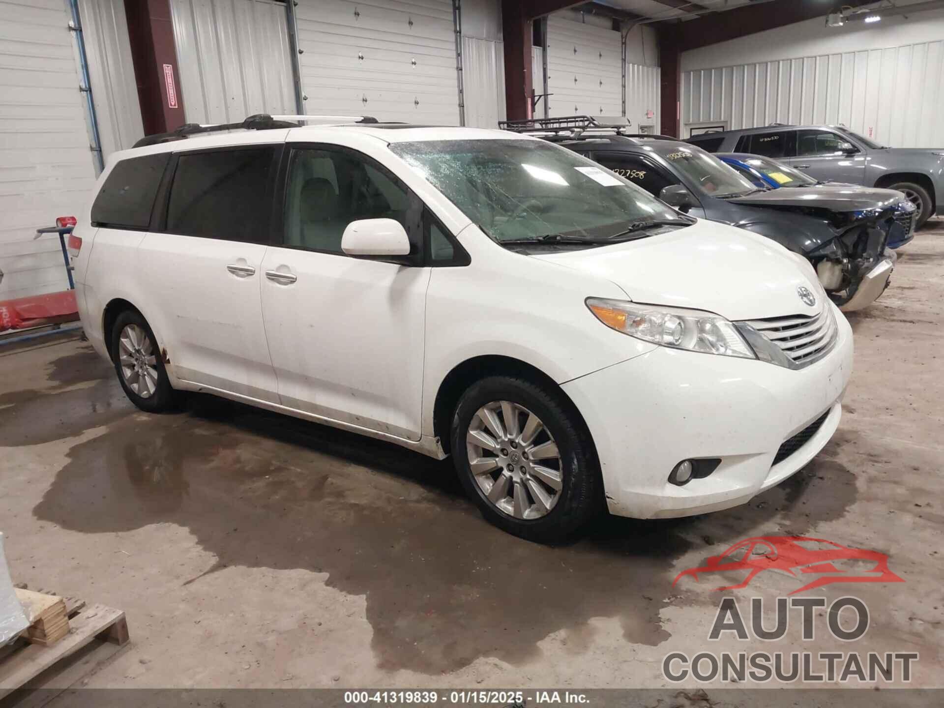 TOYOTA SIENNA 2011 - 5TDDK3DC5BS005535