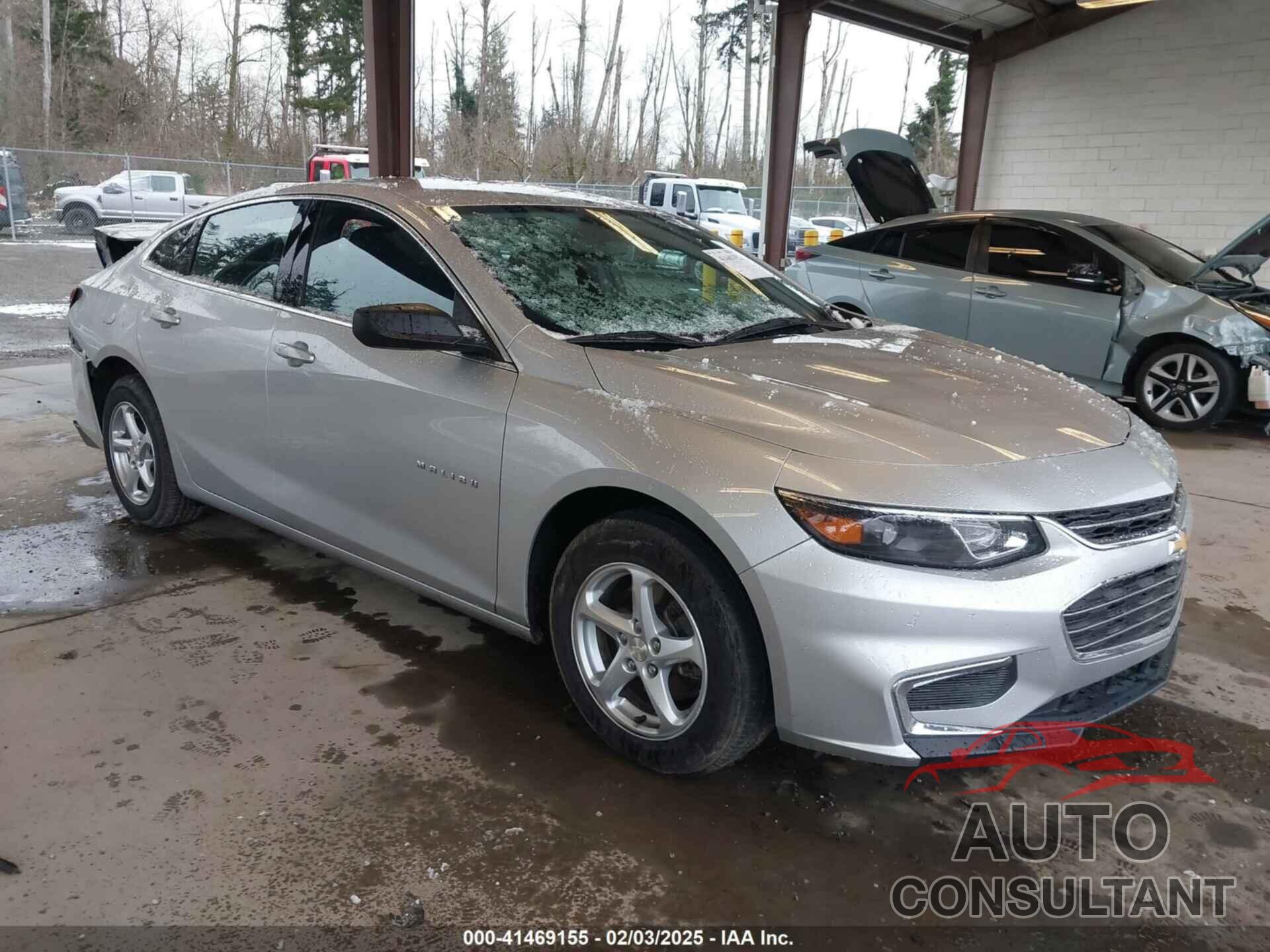 CHEVROLET MALIBU 2017 - 1G1ZB5ST3HF206758