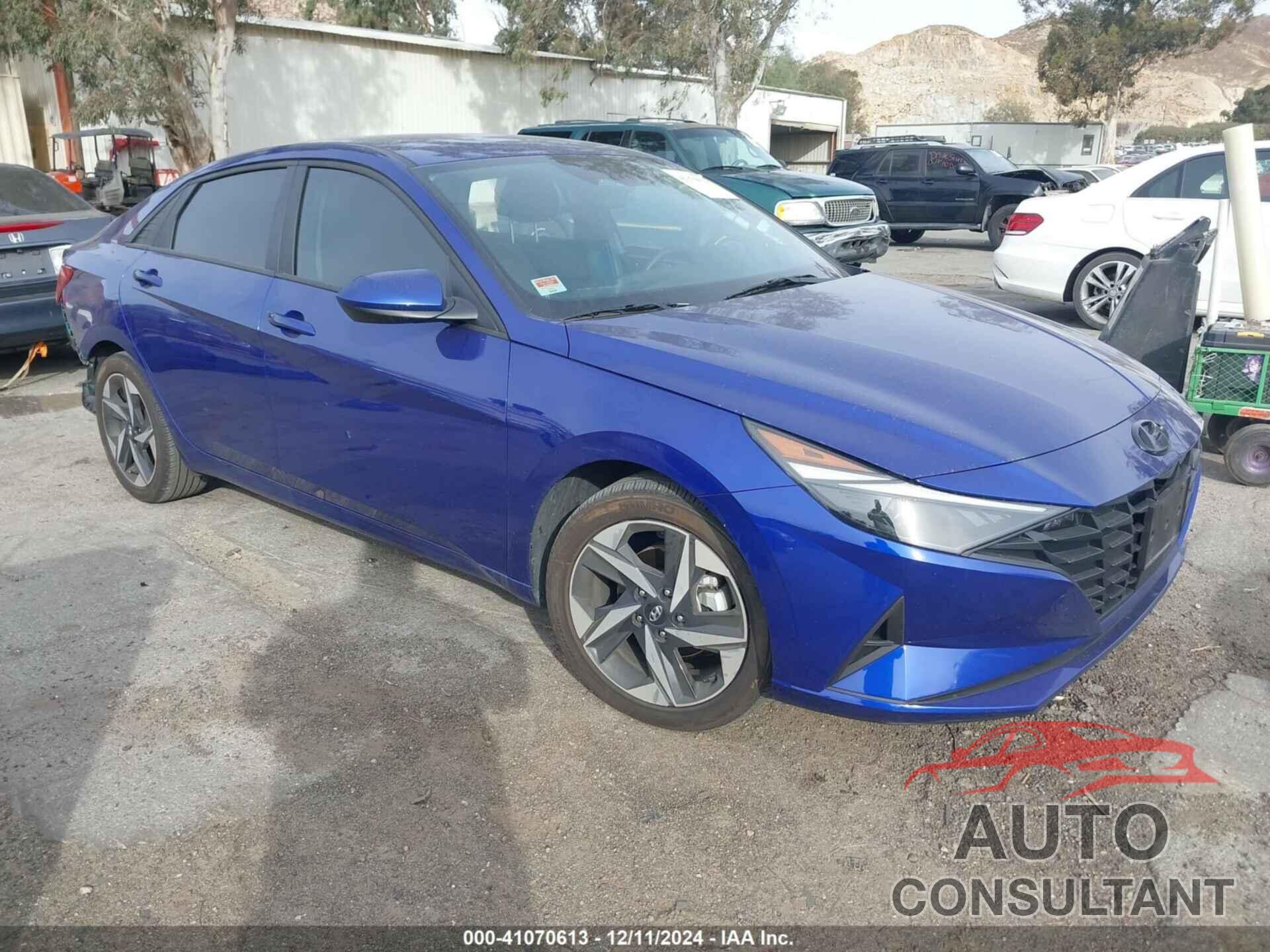 HYUNDAI ELANTRA 2023 - KMHLS4AG7PU591906