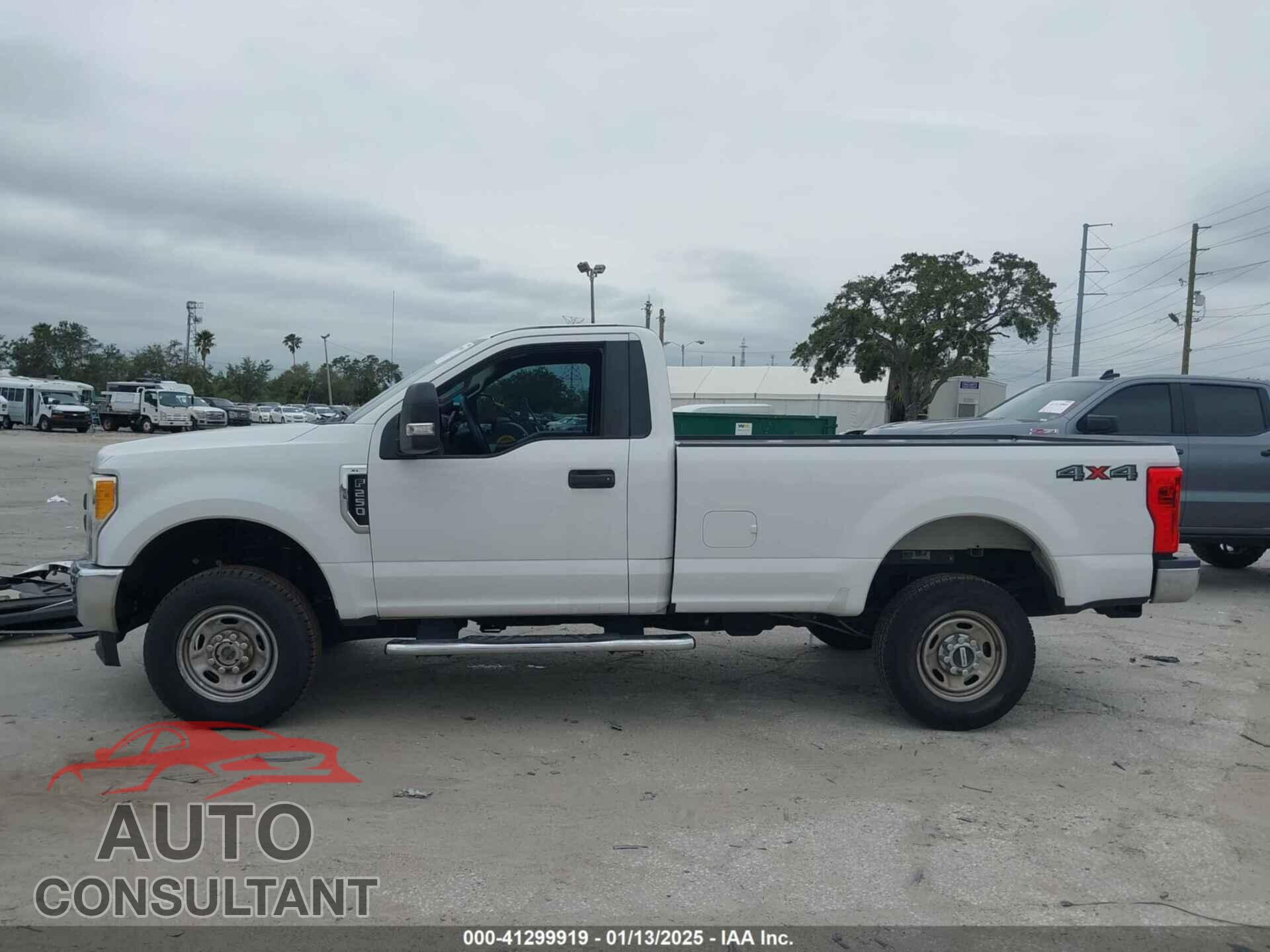 FORD F-250 2017 - 1FTBF2B69HEE78971