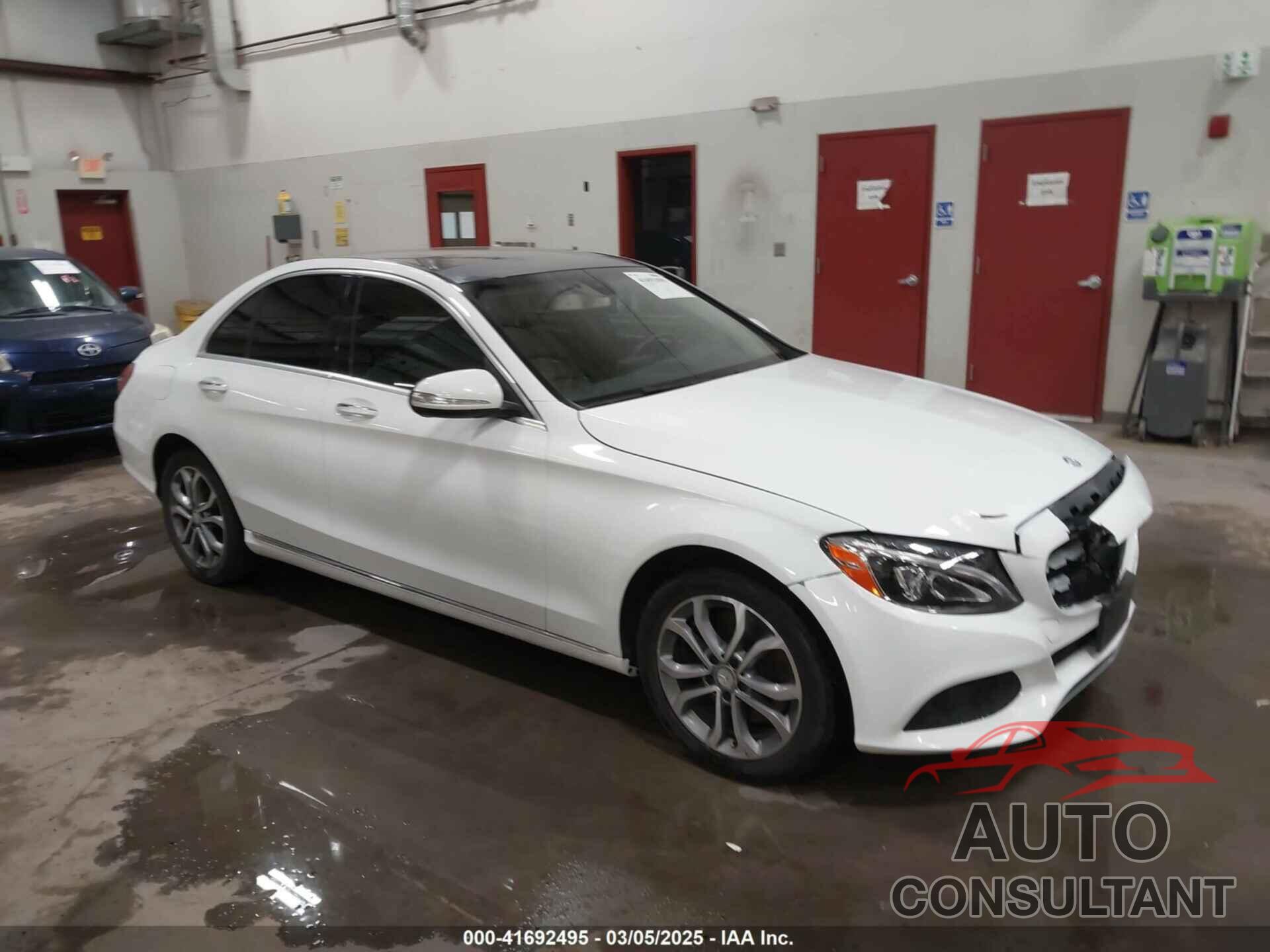 MERCEDES-BENZ C 300 2015 - 55SWF4KB1FU039722