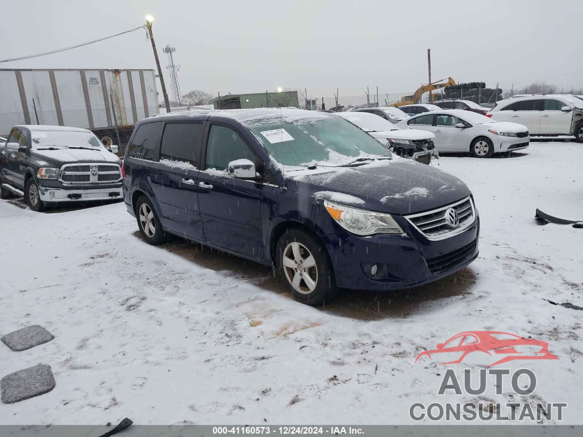 VOLKSWAGEN ROUTAN 2014 - 2C4RVADG0ER135384